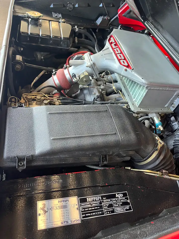Ferrari 208 2.0 turbo GTS 254cv, foto 10