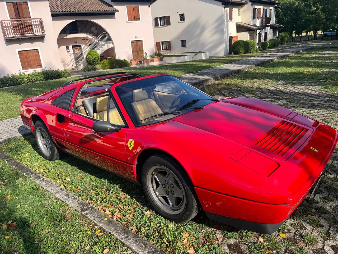 Ferrari 208 2.0 turbo GTS 254cv, foto 7