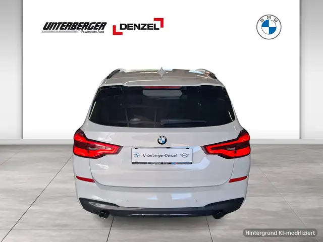 BMW X3 view 5