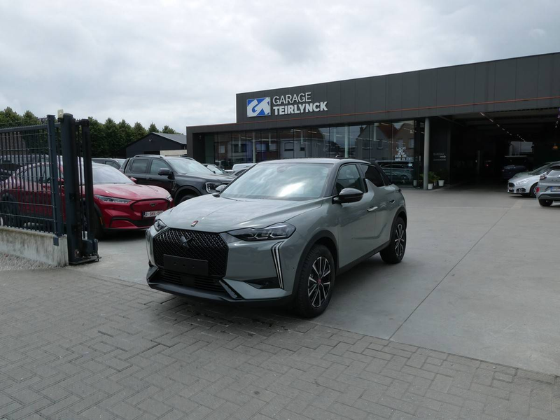 DS Automobiles DS 3 1.2 i 100pk Performance Line SPORT BLIS Camera (35961)