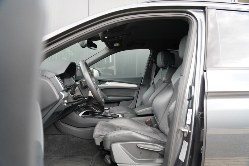 Audi Q5 55 TFSI e S edition | Head-Up | Matrix LED | Adapt — photo 45