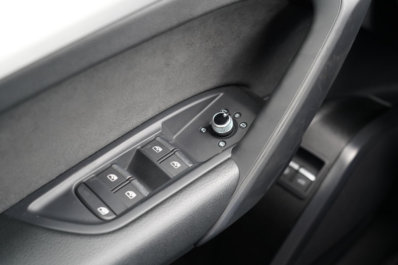Audi Q5 55 TFSI e S edition | Head-Up | Matrix LED | Adapt — photo 22