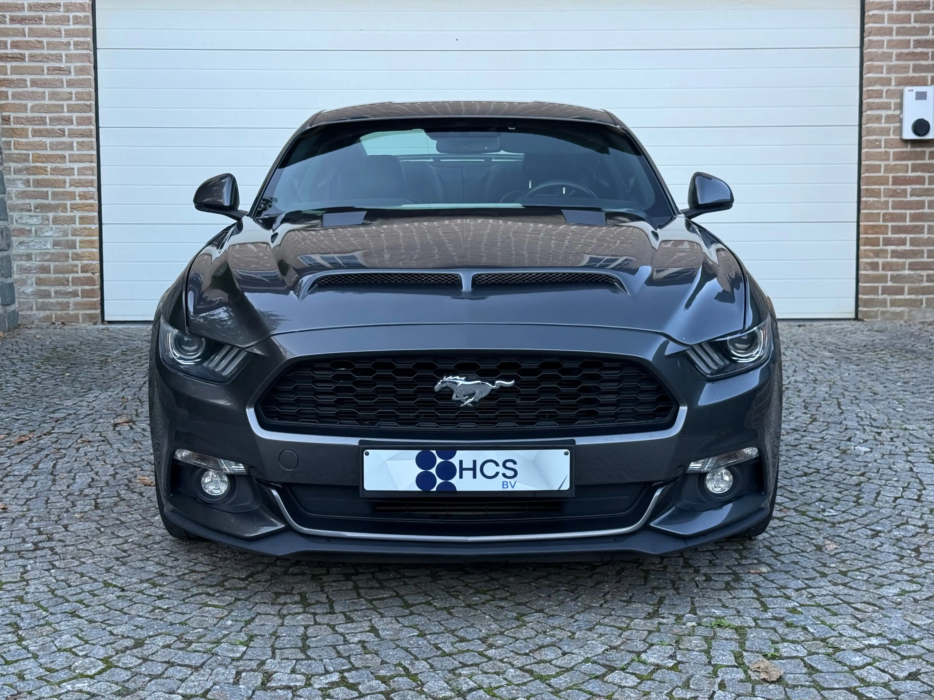 Ford Mustang 2.3 EcoBoost | 1ste Eigenaar | Dealer Onderhouden | 100% Belgische Wagen | REMUS Exhaust | Zeer Veel Opties — photo 2