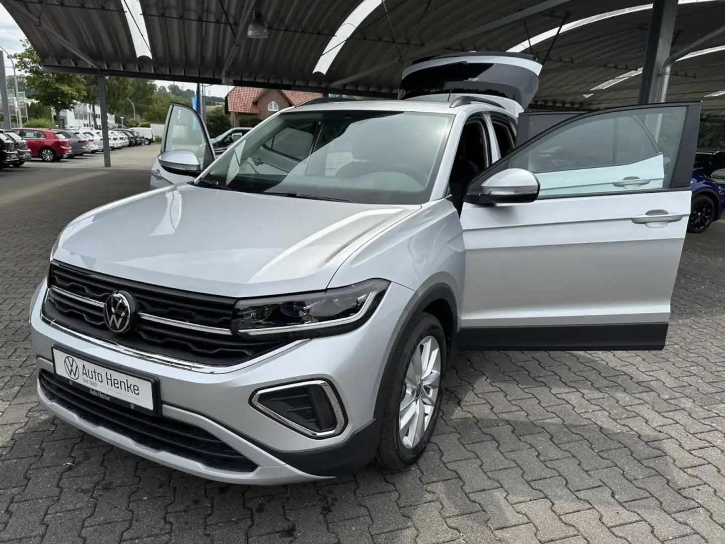 Volkswagen T-Cross 1.0 TSI OPF DSG LIFE + LED-MATRIX + KLIMA + REAR V Silber - 2
