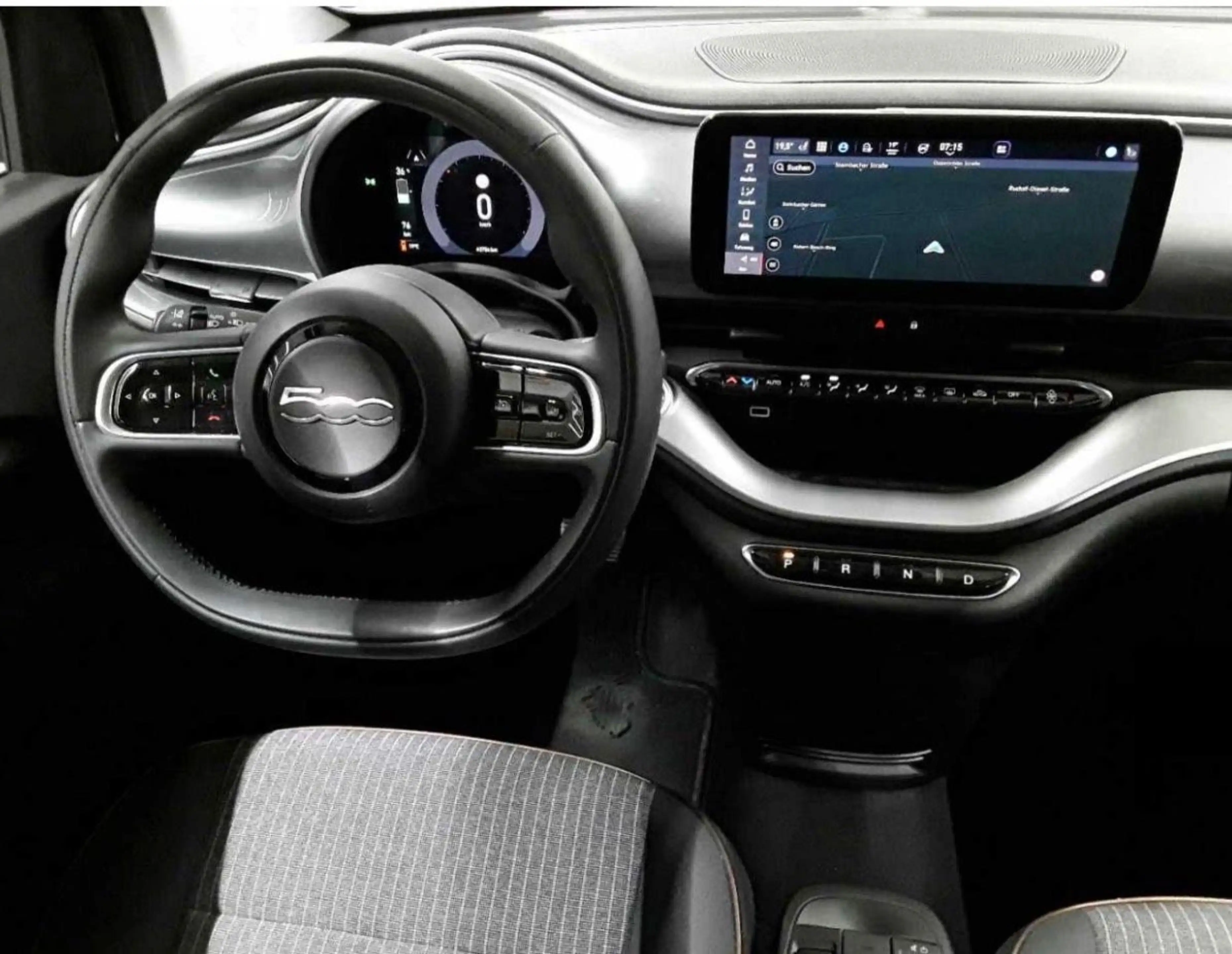 Fiat 500e 3+1 Icon  Navi+Kamera+Sitzhzg. — photo 6