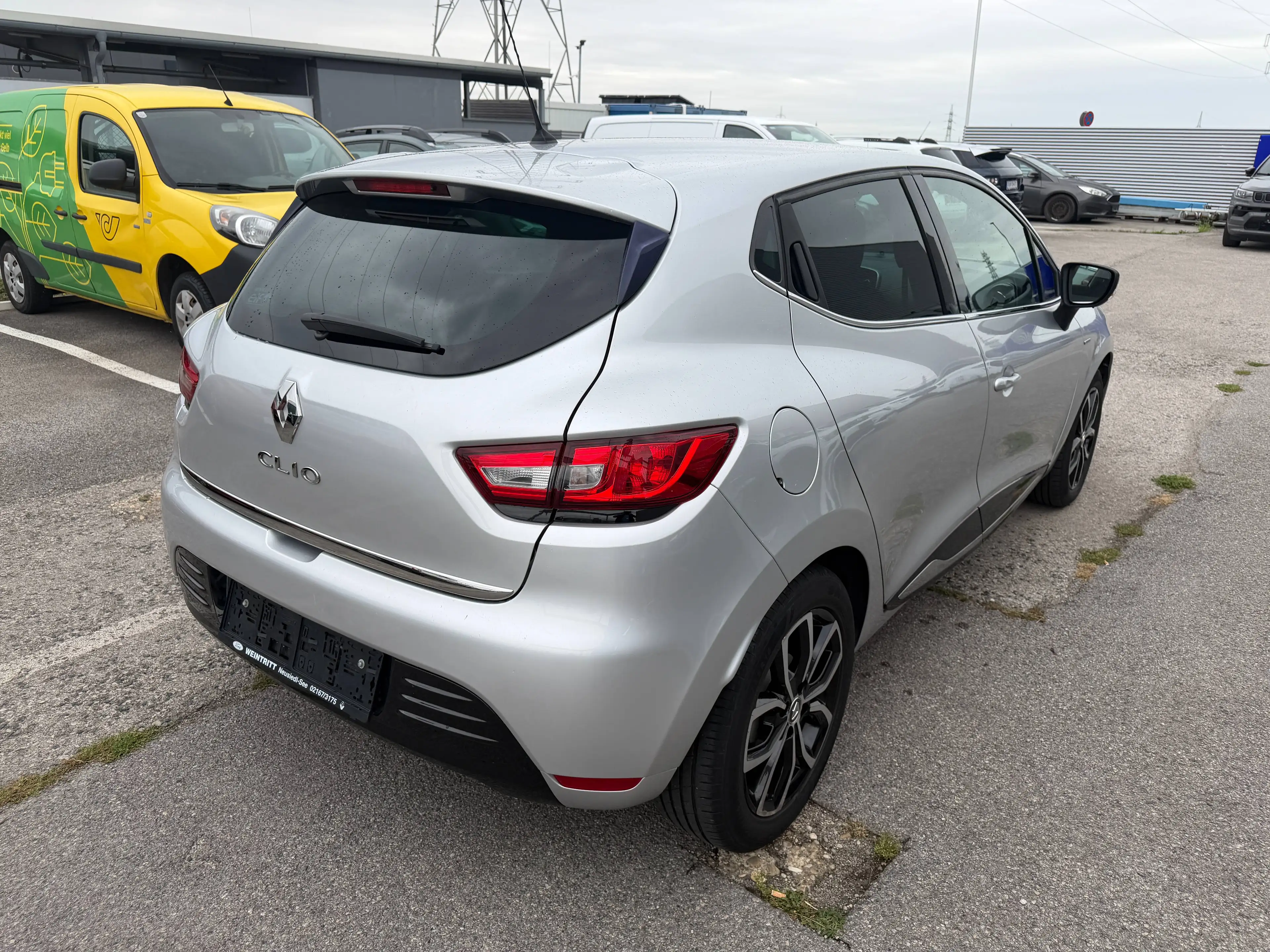 Renault Clio TCe 90 Expression — photo 3