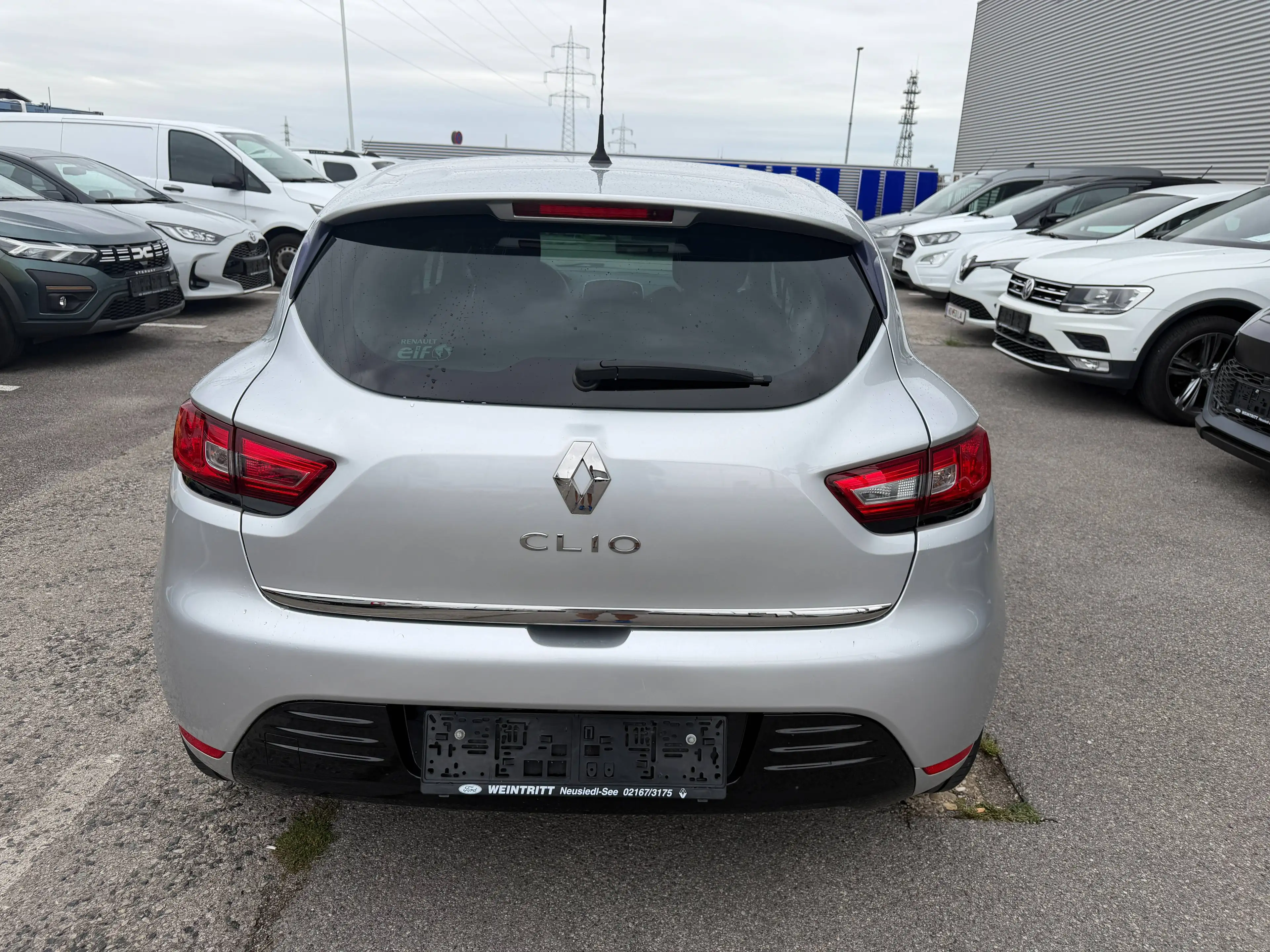Renault Clio TCe 90 Expression — photo 4