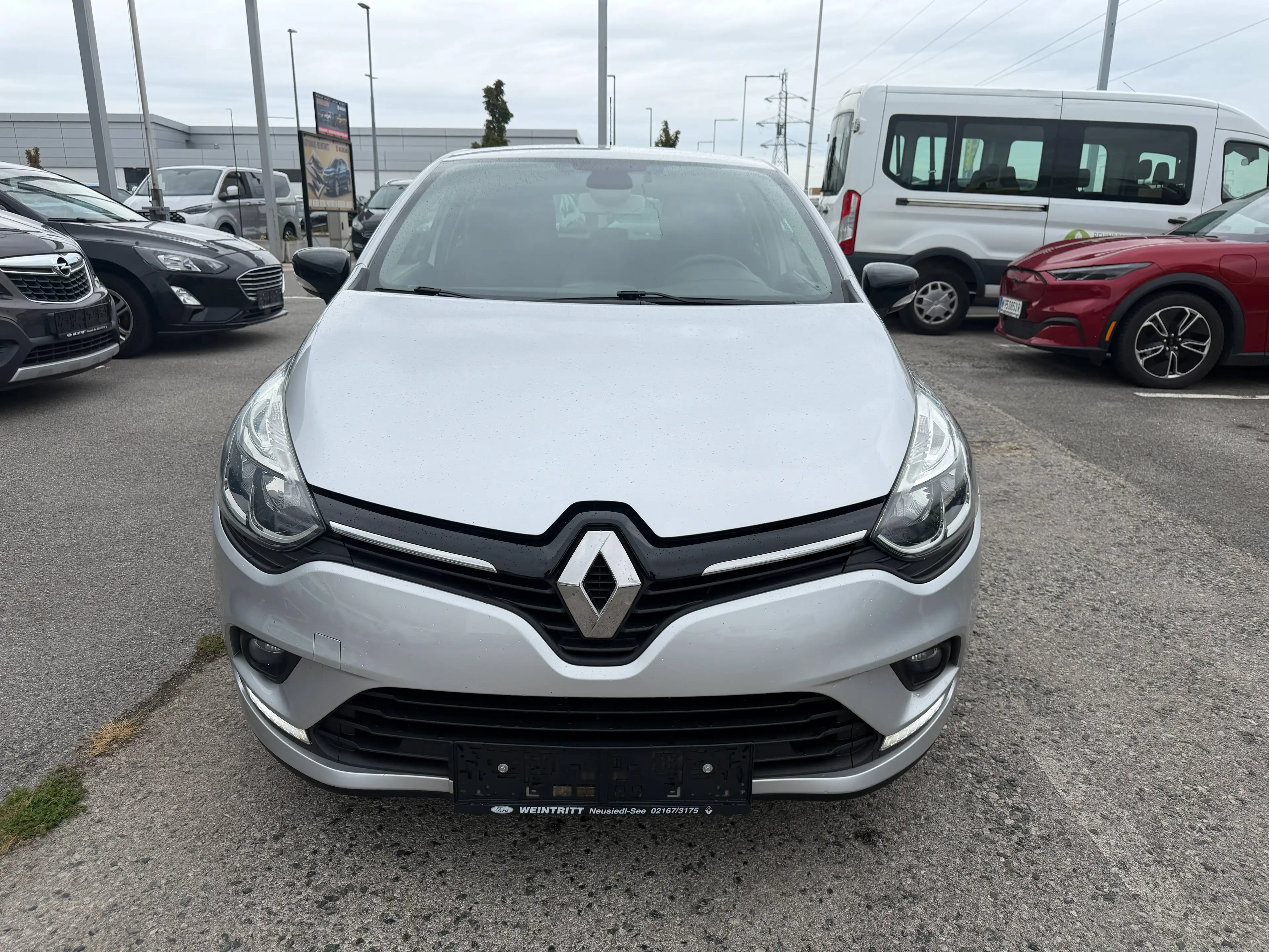 Renault Clio TCe 90 Expression — photo 2