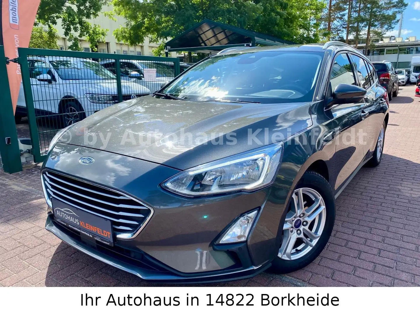 Ford Focus Turnier Cool & Connect |KAMERA|CARPLAY|AHK Gris - 1