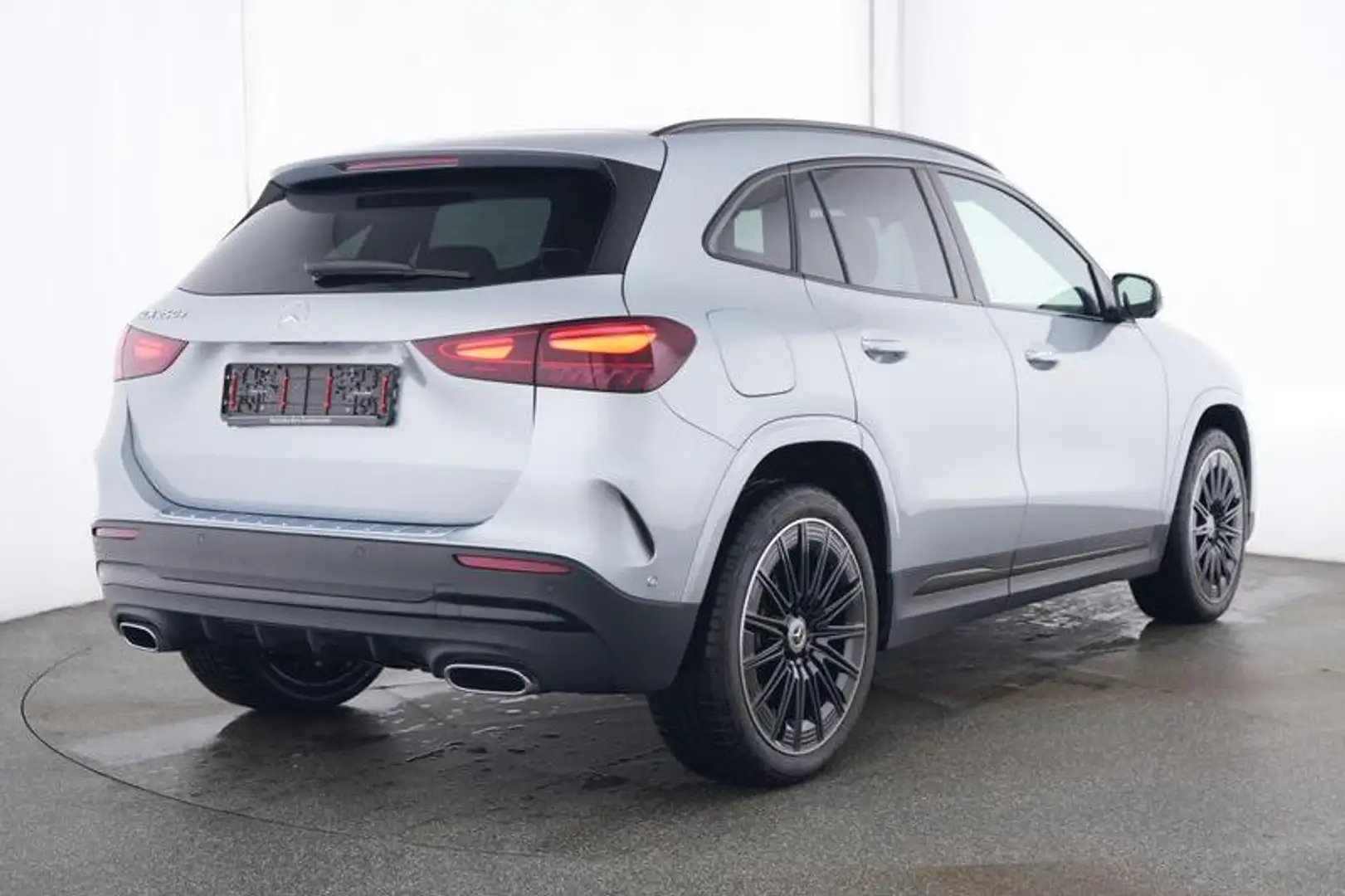 Mercedes-Benz GLA 250 GLA 250e Automaat AMG Line | Premium Plus Pakket | Or - 2