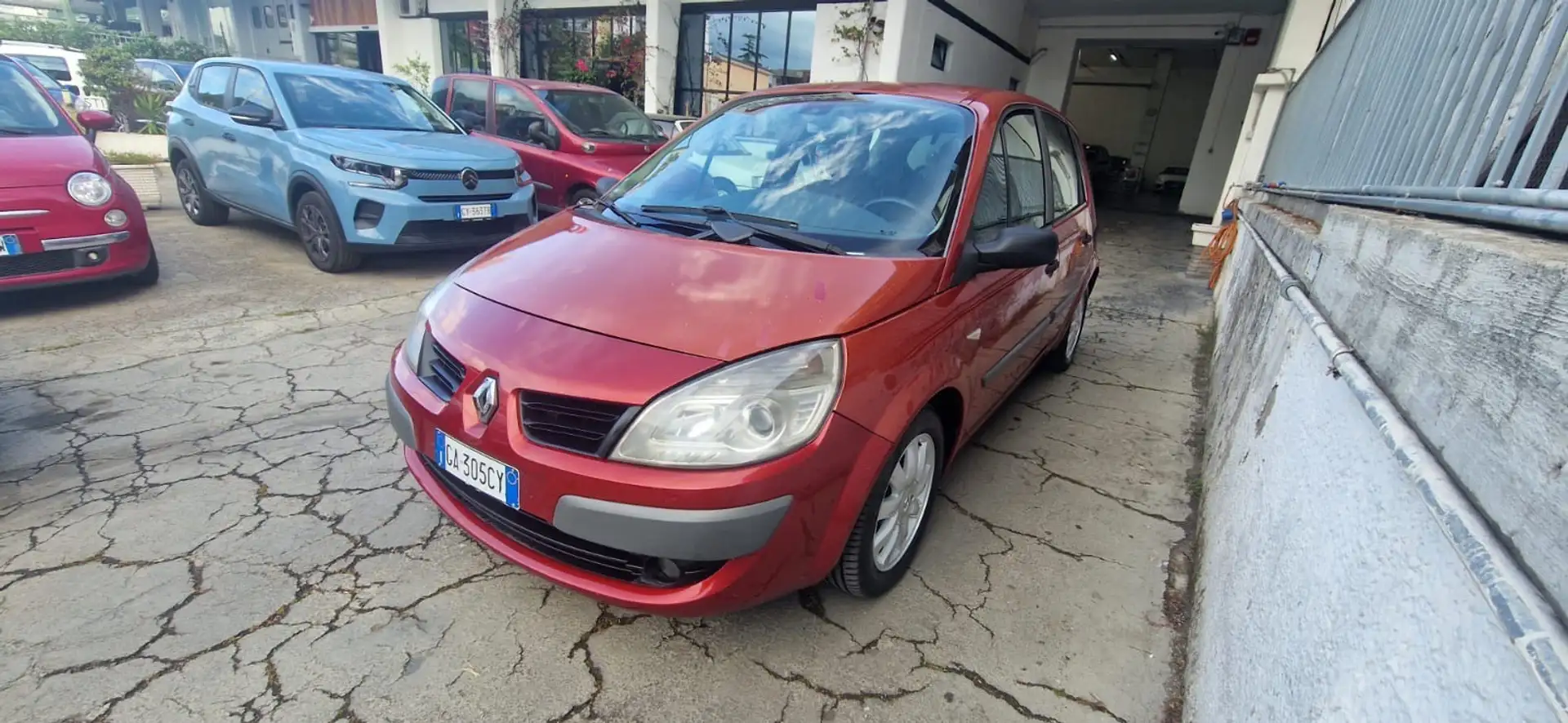 Renault Scenic 1.6 16v Dynamique - 1