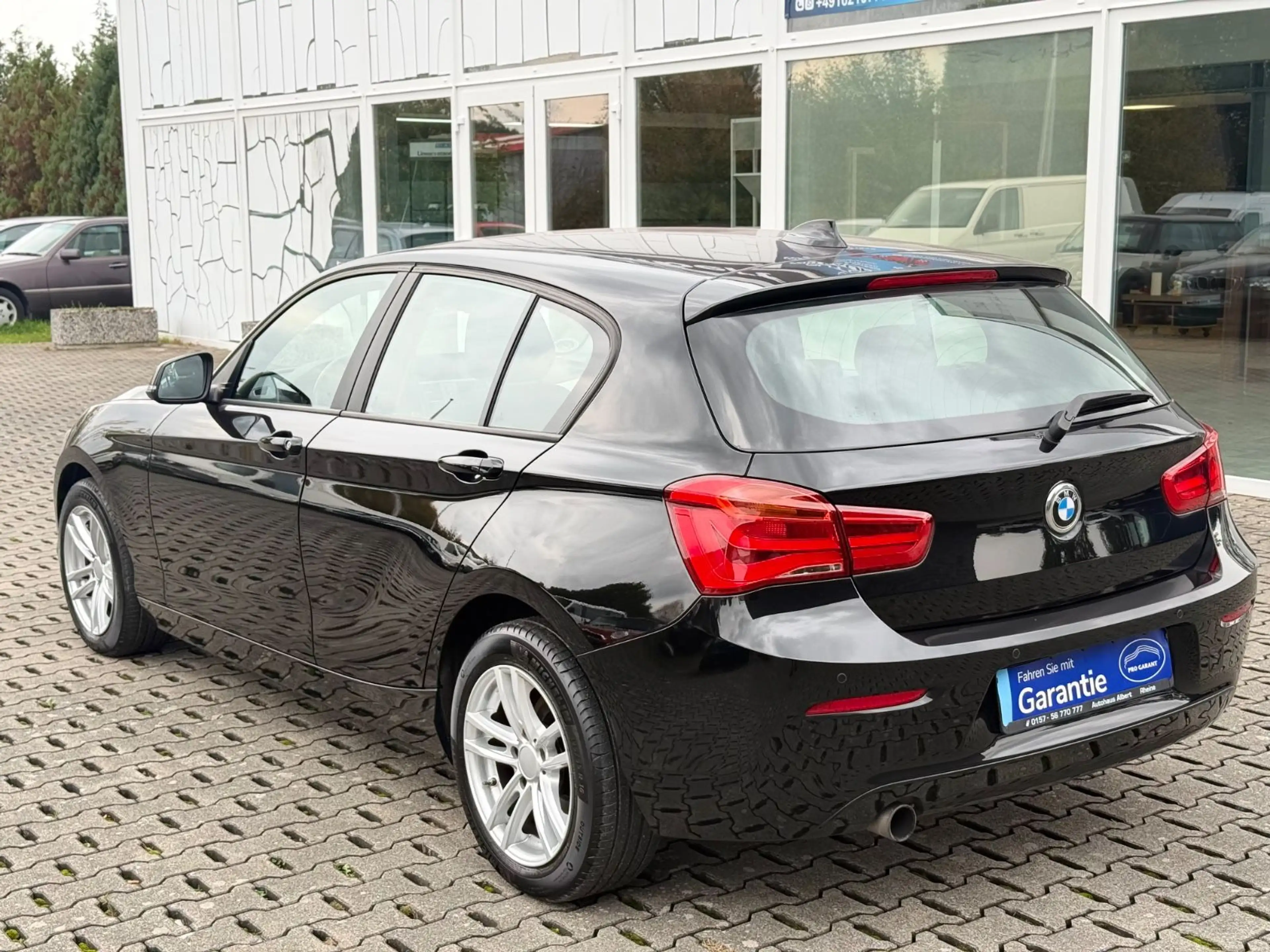 BMW 116 Limousine 5-trg.*Tempomat*PDC*Freisprech*SHZ — photo 9