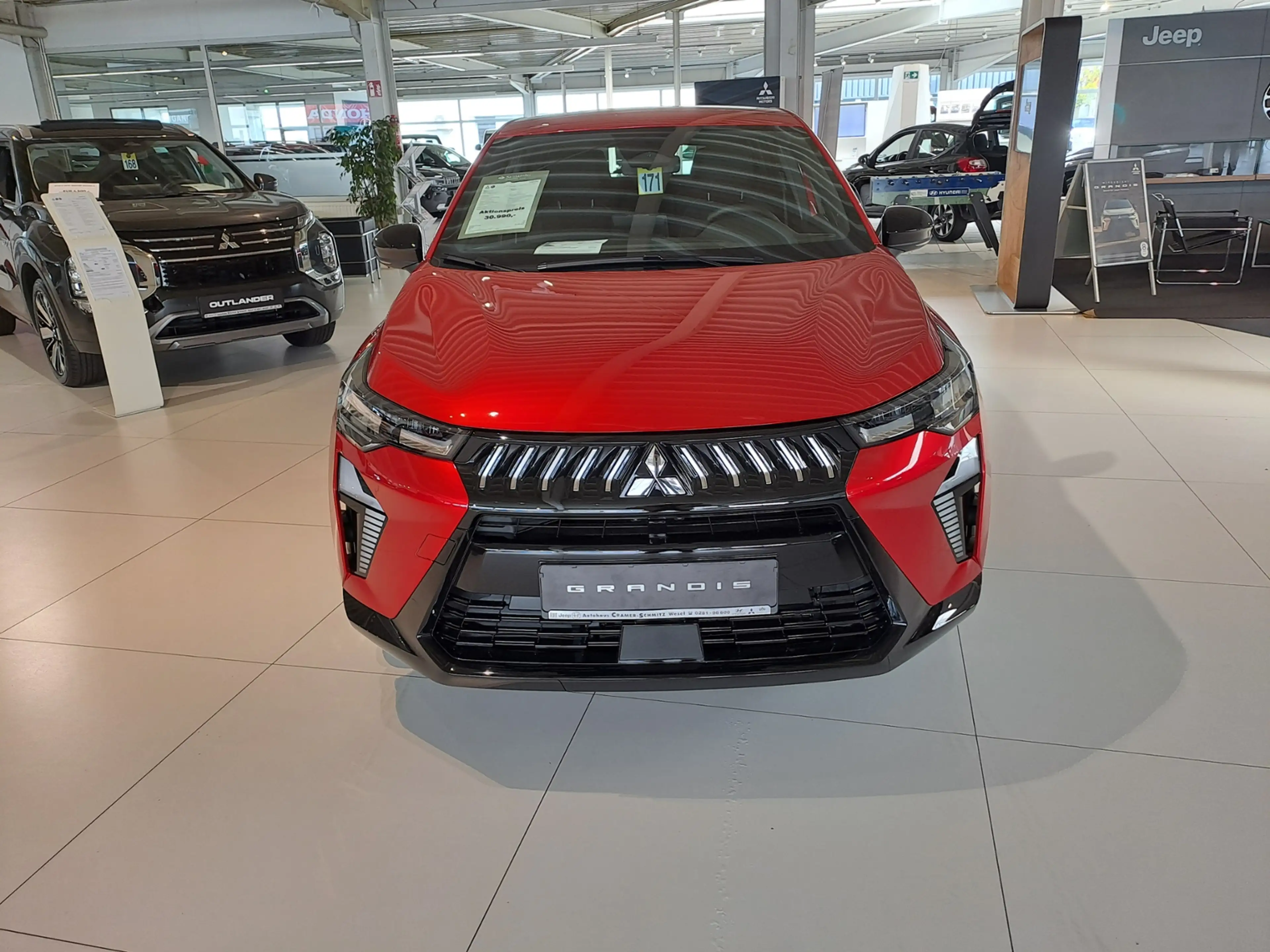 Mitsubishi Grandis 1.8 HEV 116 kW Diamant PLUS — photo 3