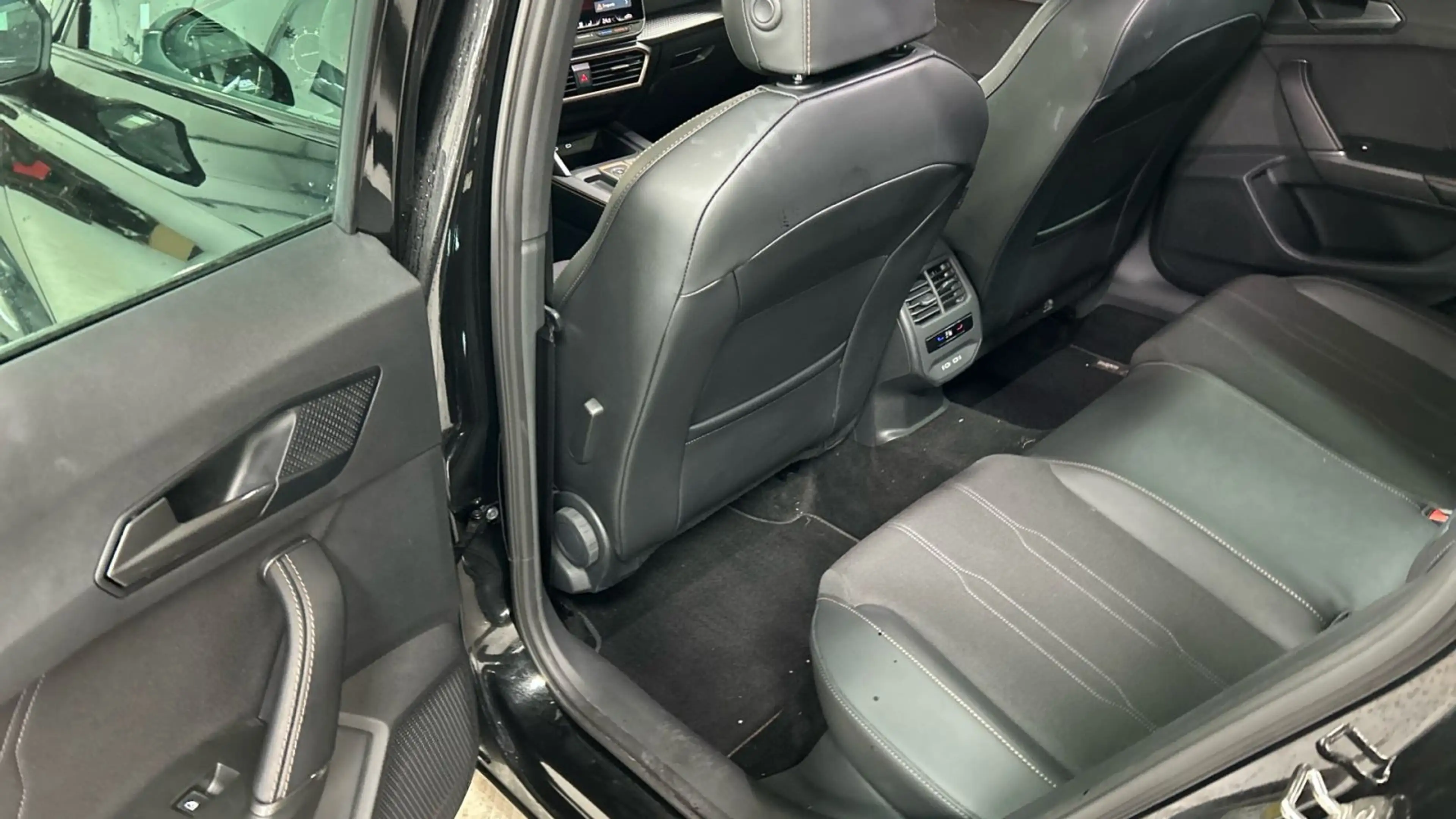 CUPRA Formentor 2.0TSI 4Drive DSG EDGE/ACC/KAM — photo 7