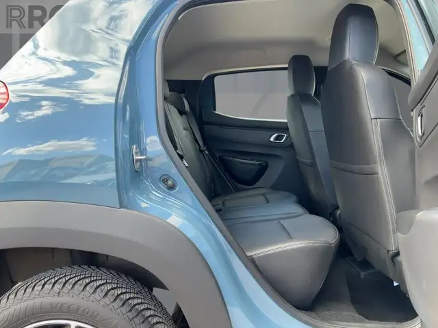 Dacia Spring view 9