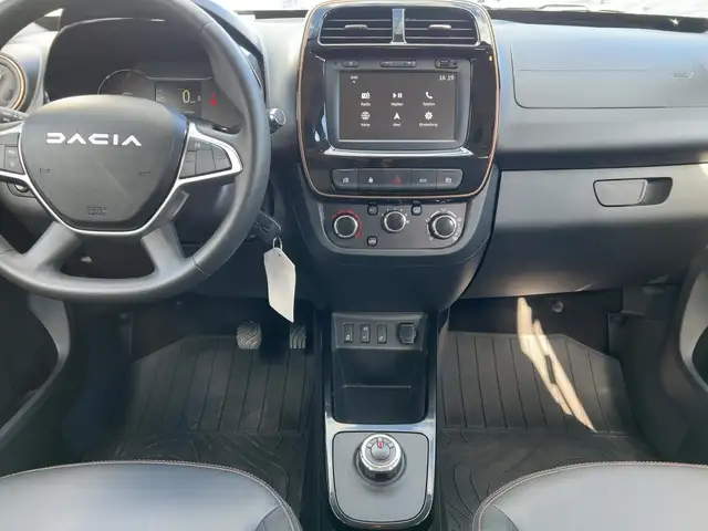 Dacia Spring view 12