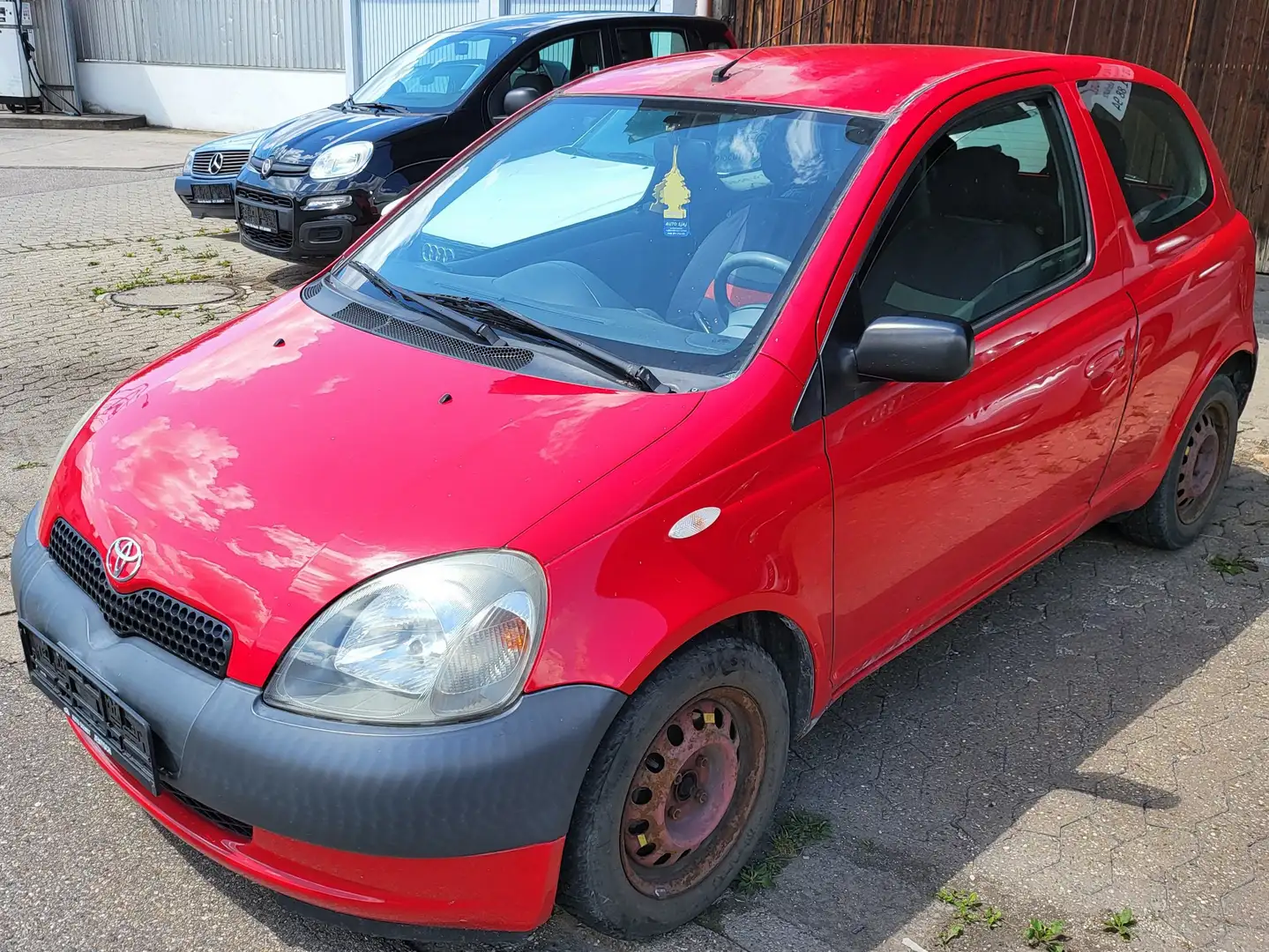 Toyota Yaris 1.0 linea eco, tüv : 10.26. Rot - 2