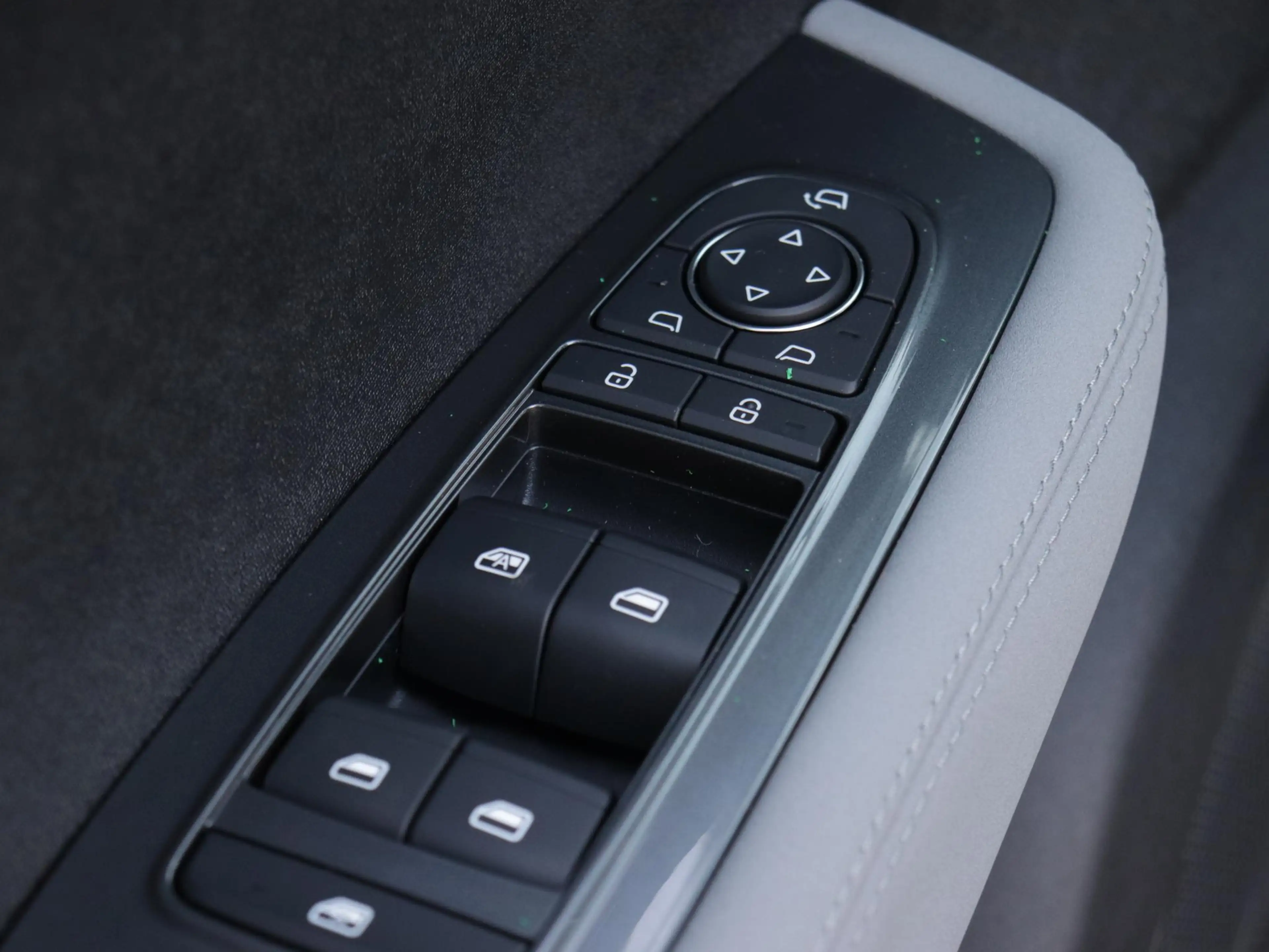 BYD Dolphin Surf Boost 43 kWh | 5 zitplaatsen | Stoel- en stuurverw — photo 15