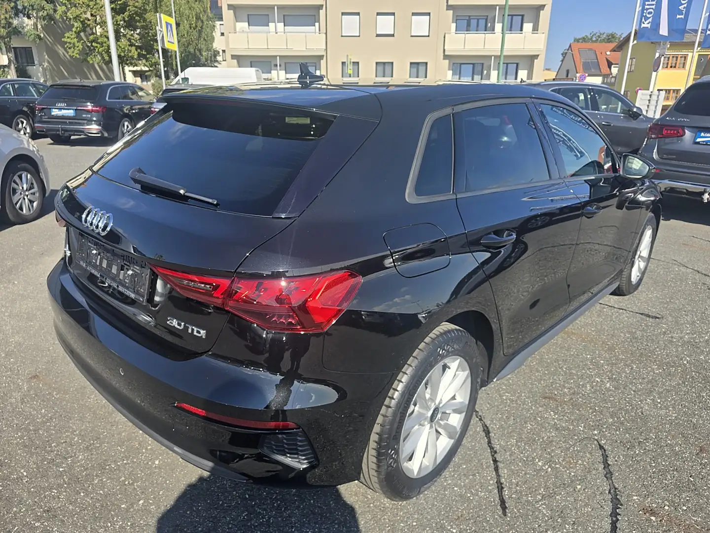 Audi A3 SB 30 TDI S-tronic intense Schwarz - 2
