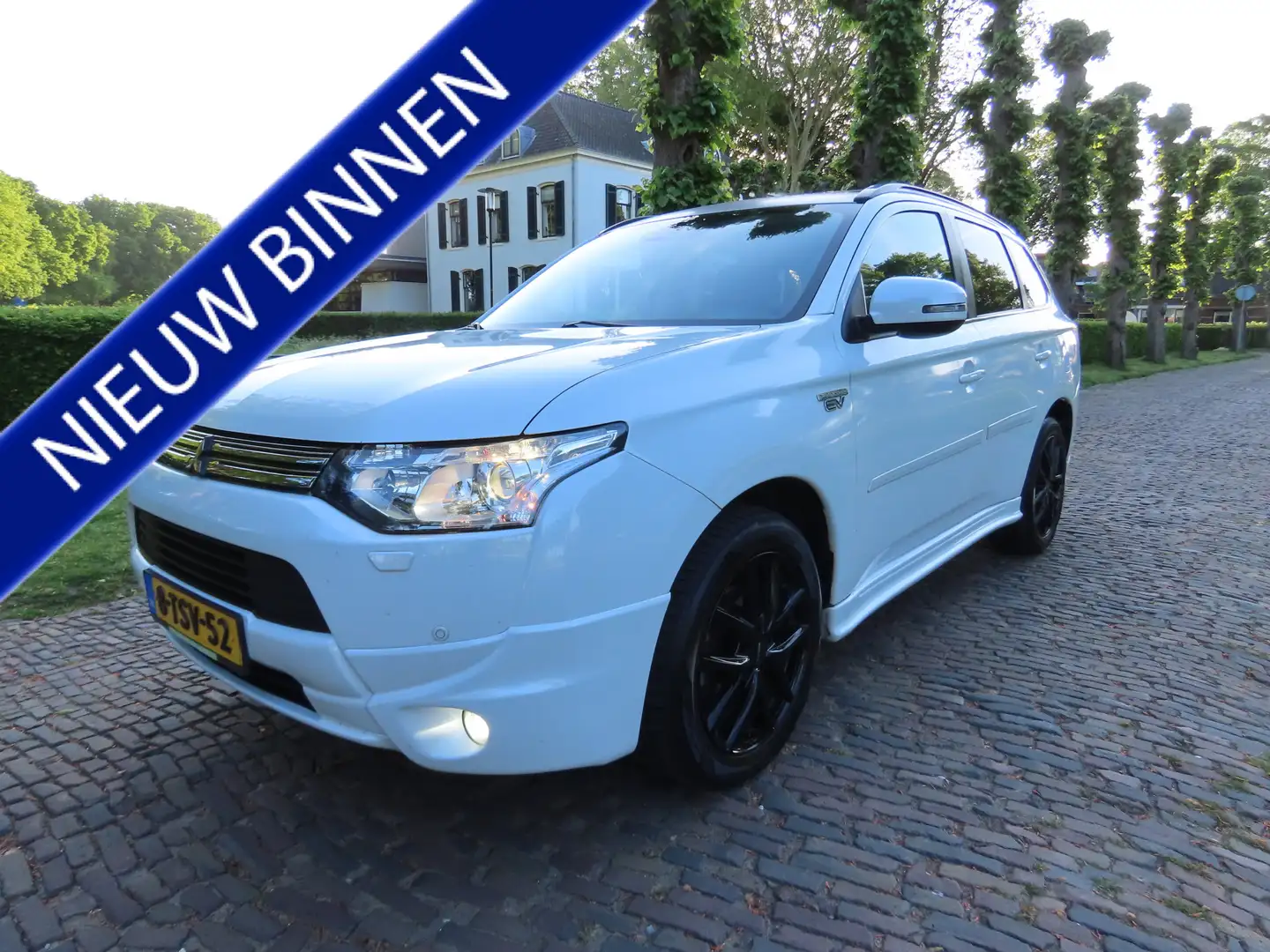 Mitsubishi Outlander 2.0 PHEV Instyle+ Ecc Adaptive Cruisecontrol Leer Wit - 1
