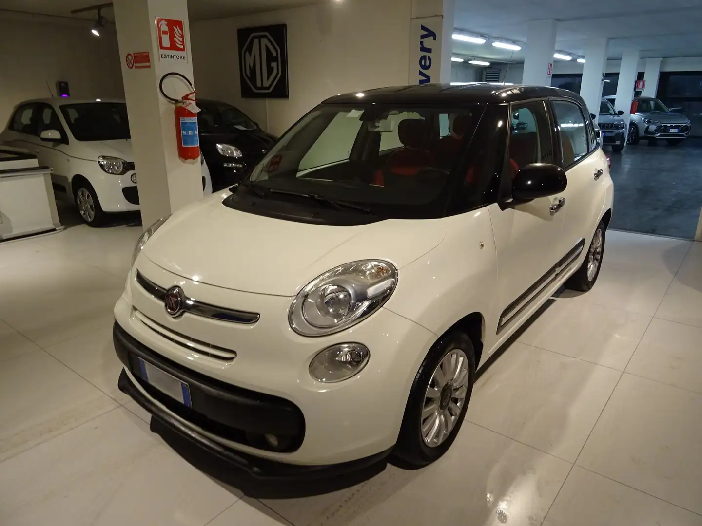 Fiat 500L 500L 1.6 Multijet 105 CV Easy Blanc - 1