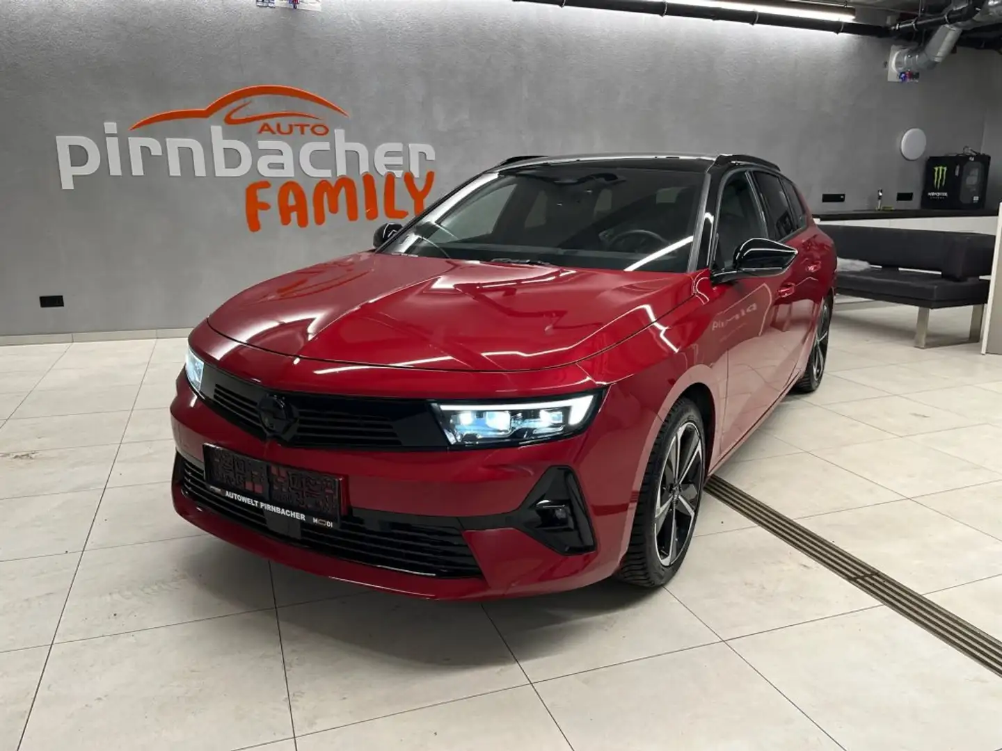 Opel Astra Kombi ST 1,2 Turbo GS Aut. Rot - 1