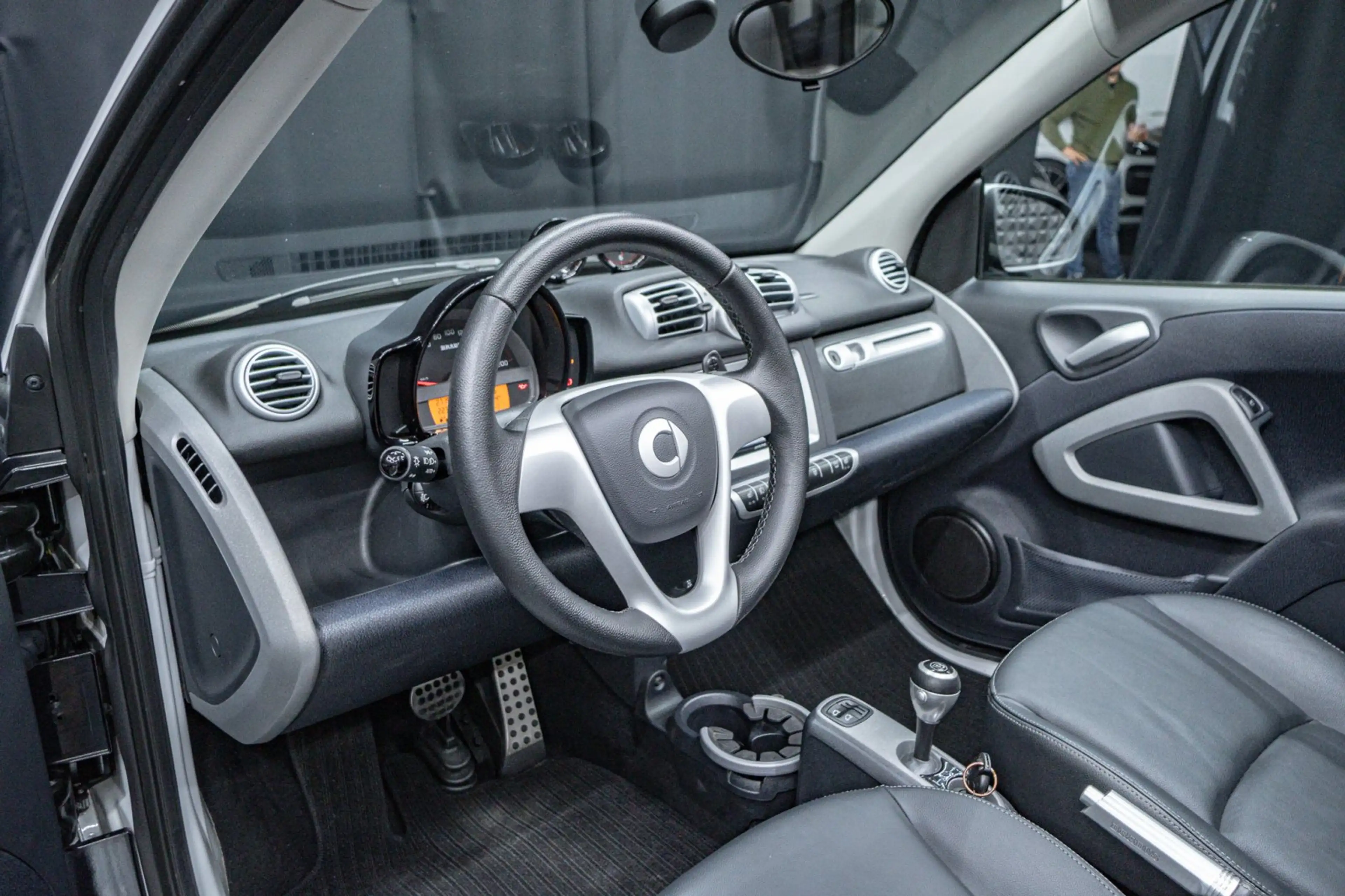 smart forTwo BRABUS 1. Hand Shz Klima — photo 17