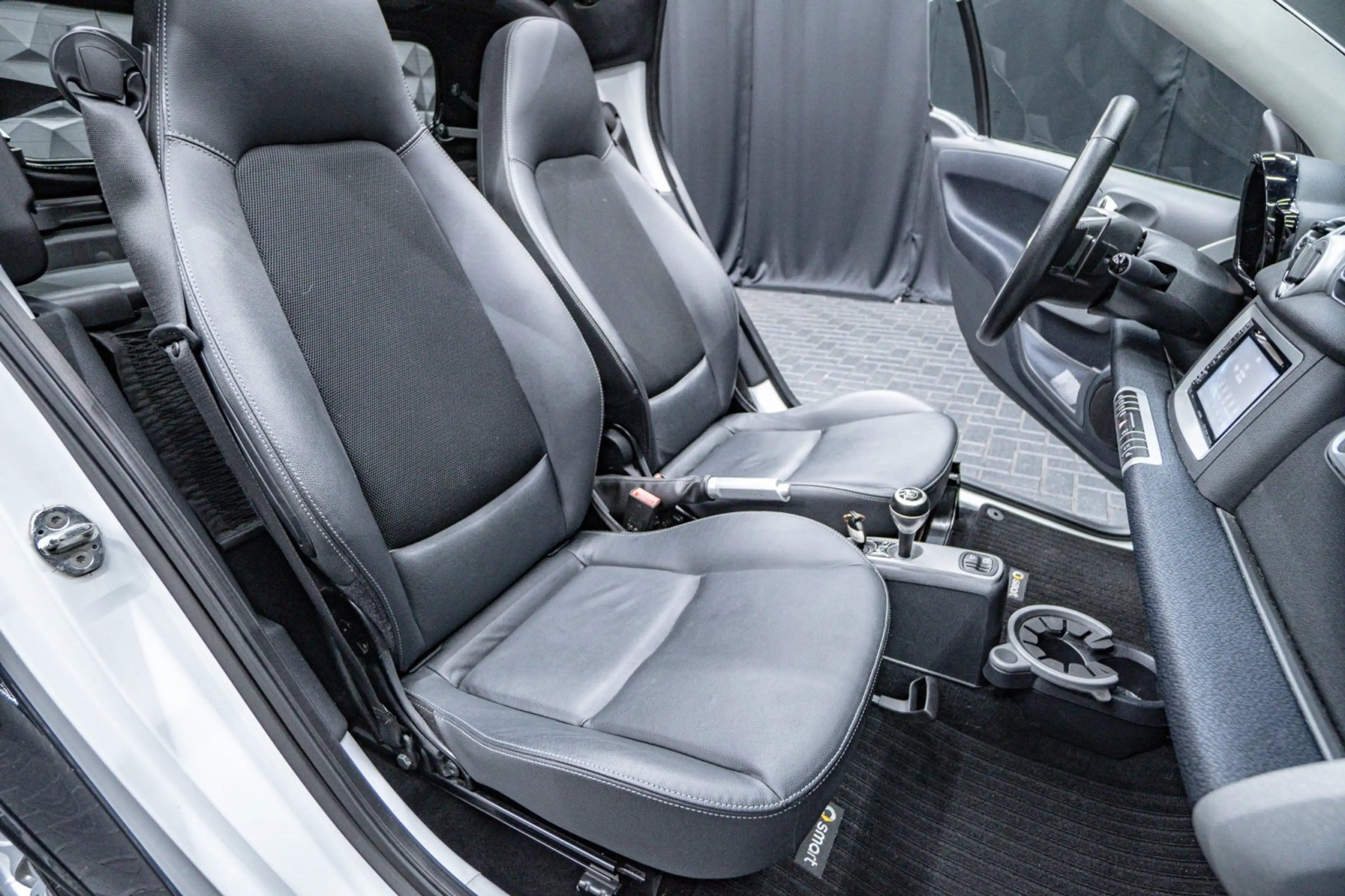 smart forTwo BRABUS 1. Hand Shz Klima — photo 12