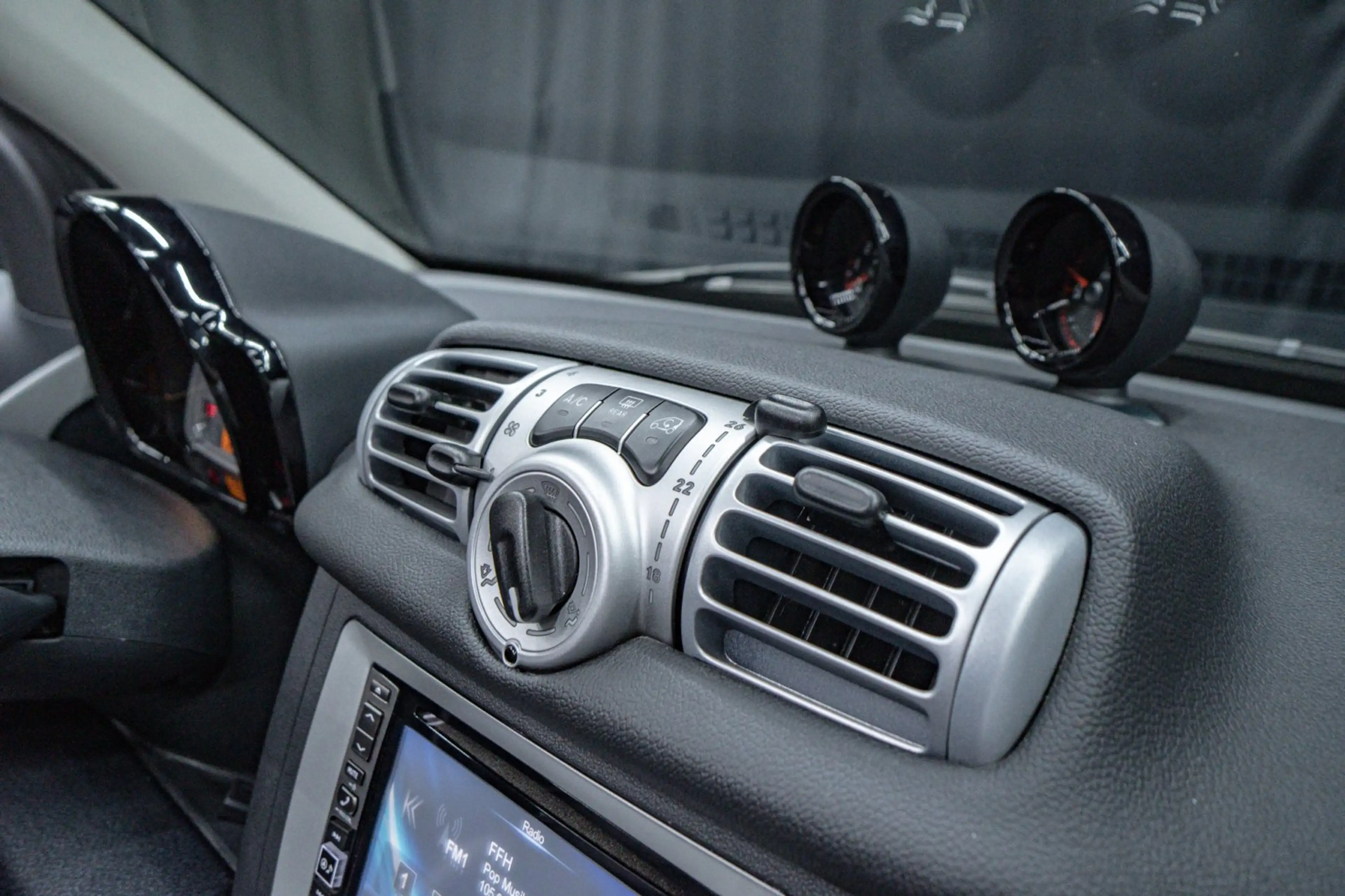 smart forTwo BRABUS 1. Hand Shz Klima — photo 15