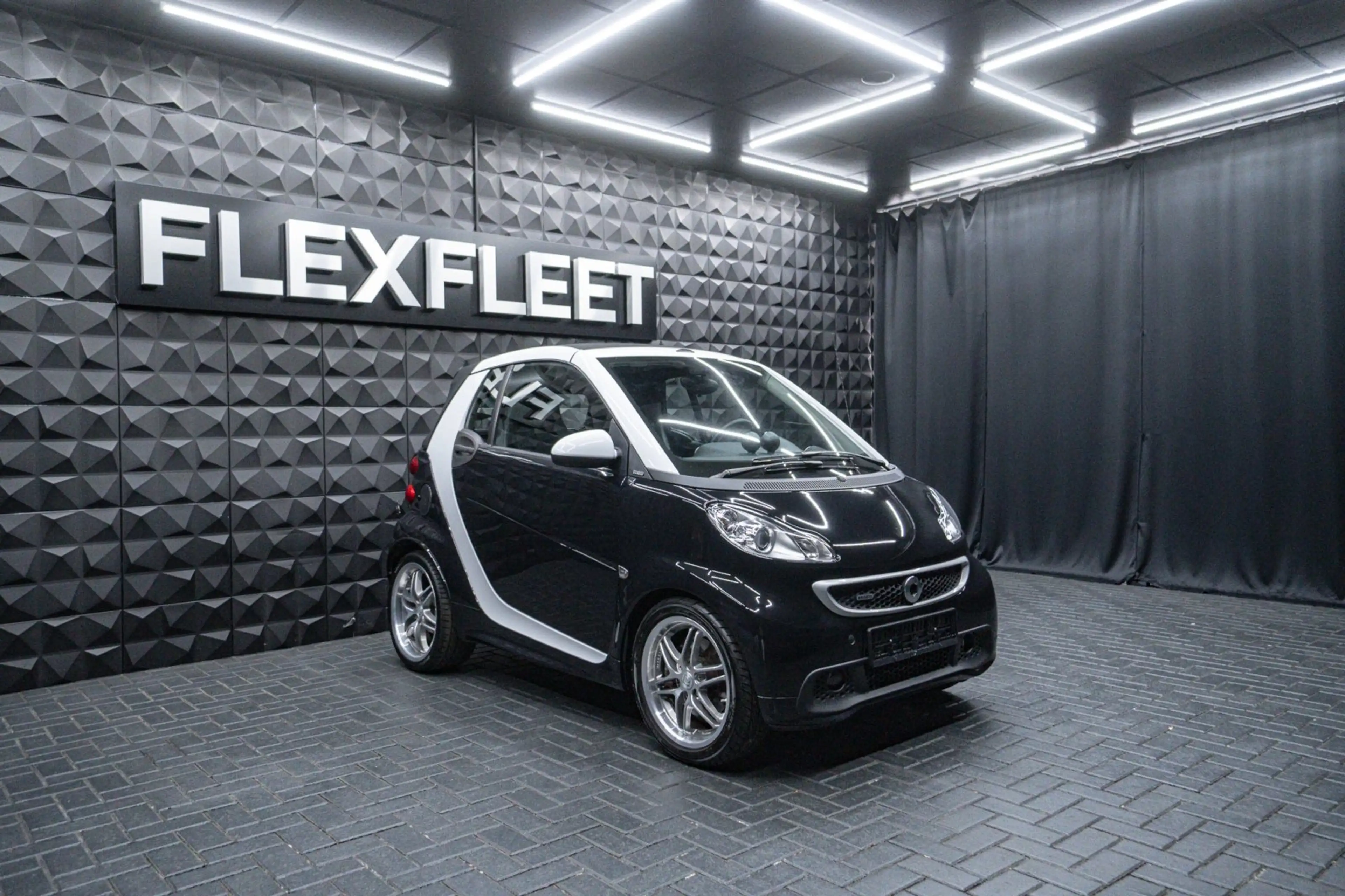 smart forTwo BRABUS 1. Hand Shz Klima — photo 2