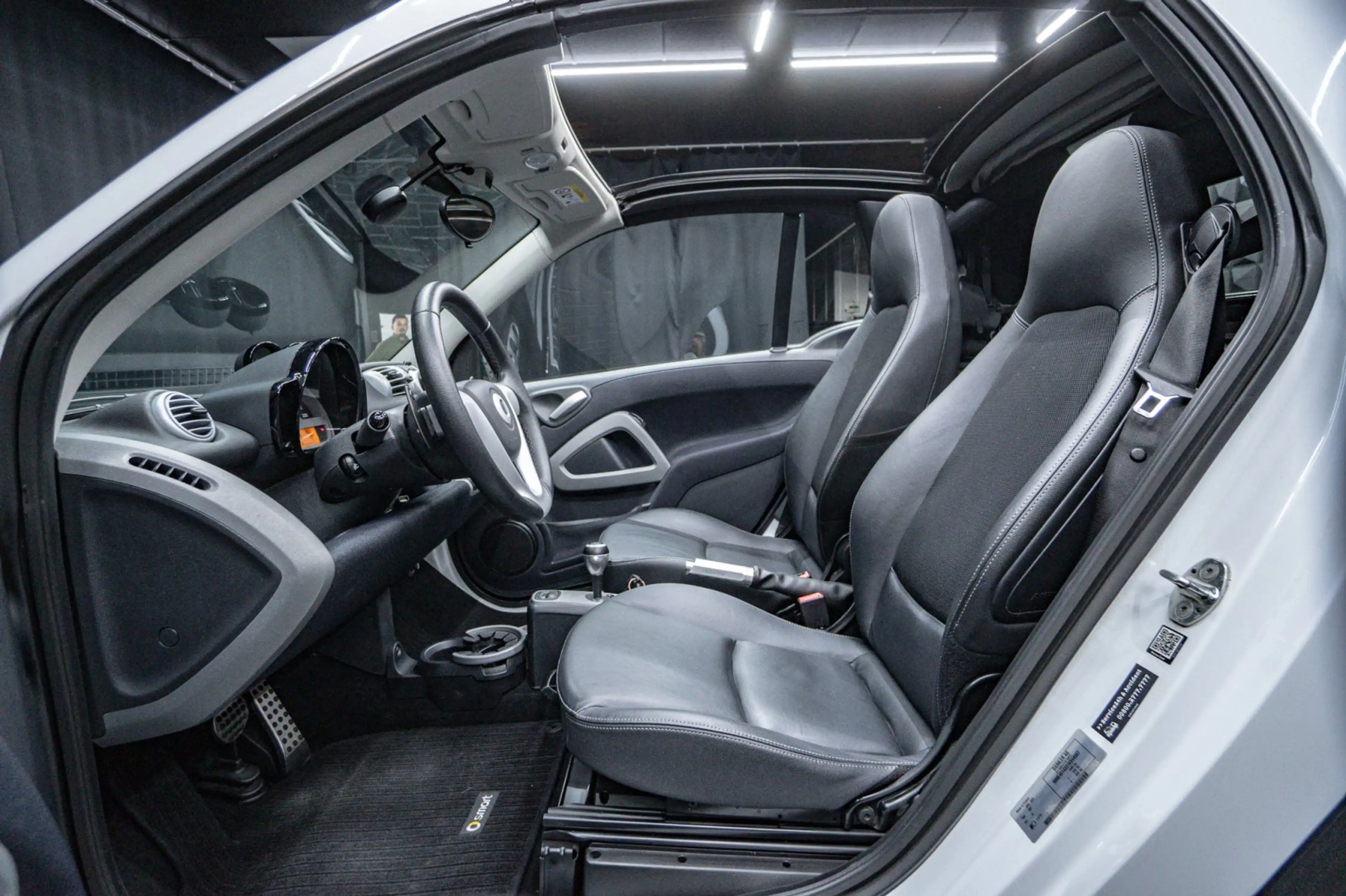 smart forTwo BRABUS 1. Hand Shz Klima — photo 23