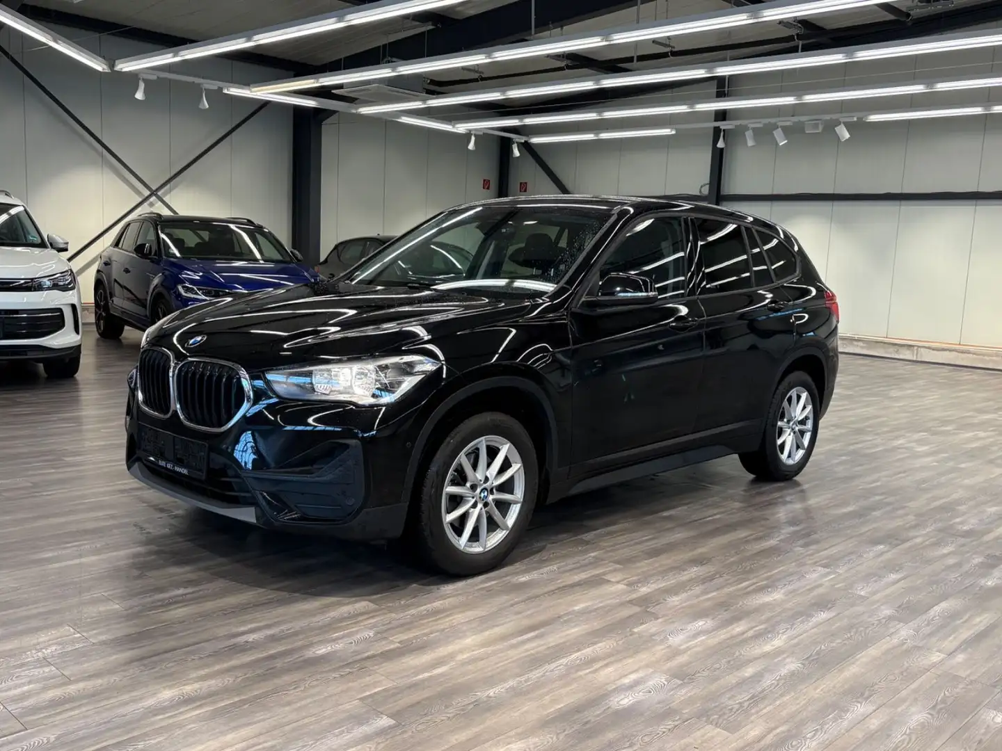 BMW X1 Baureihe X1 sDrive 18 i Noir - 1