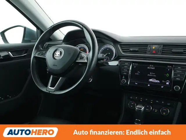 Skoda Superb view 13