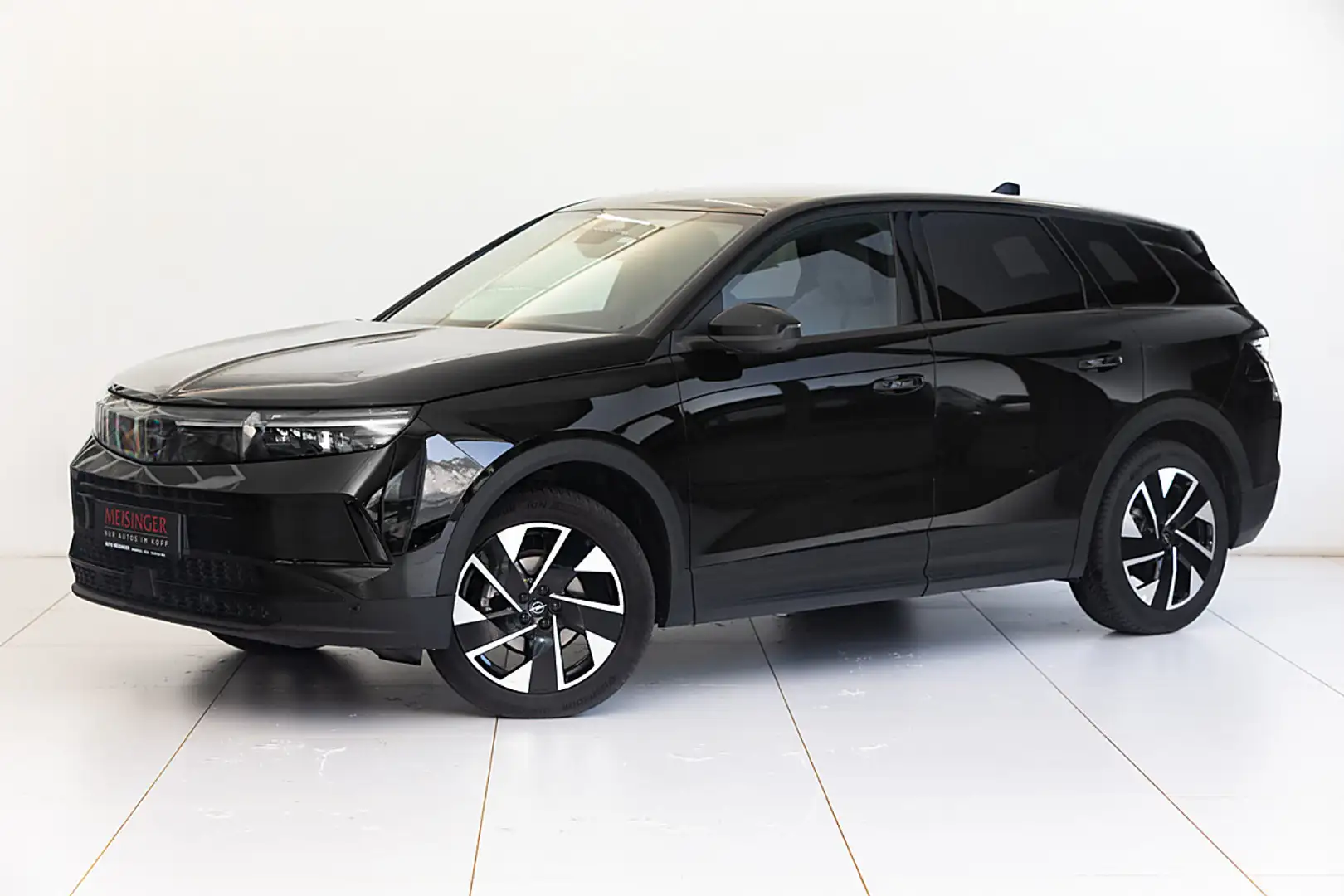 Opel Grandland 1.2 MHEV GS Aut. Schwarz - 1