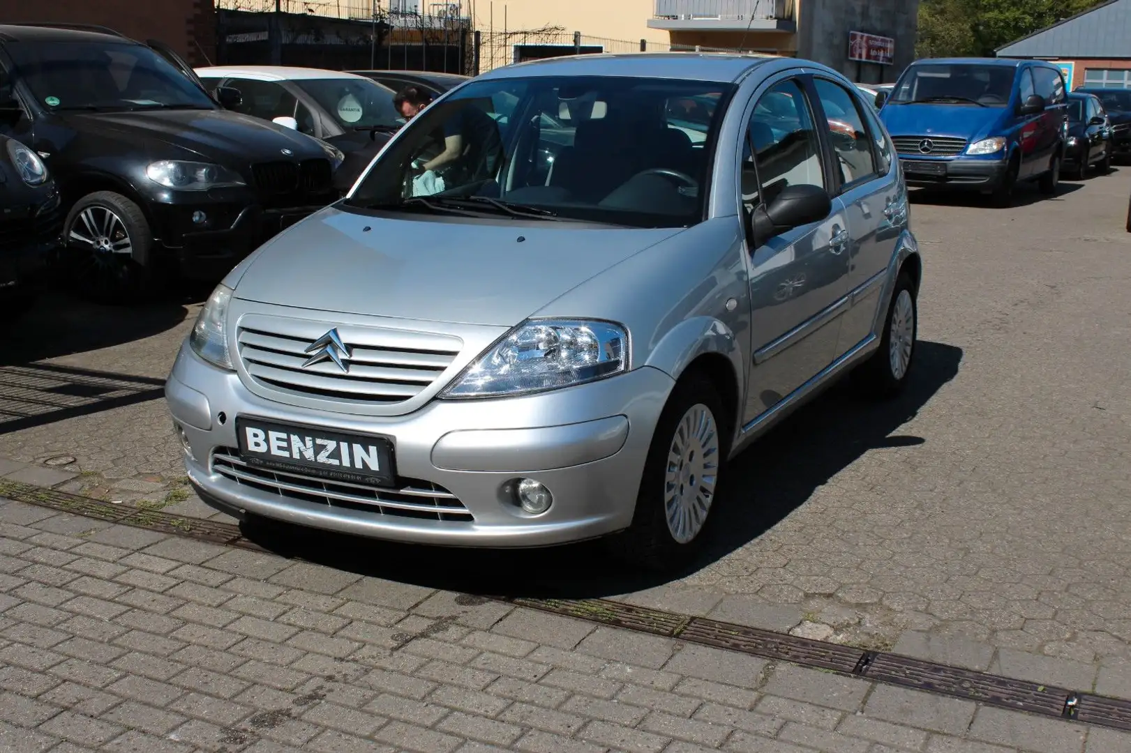 Citroen C3 1.6 16V Exclusive SensoDrive/Klimaaut/Temp. Grau - 1