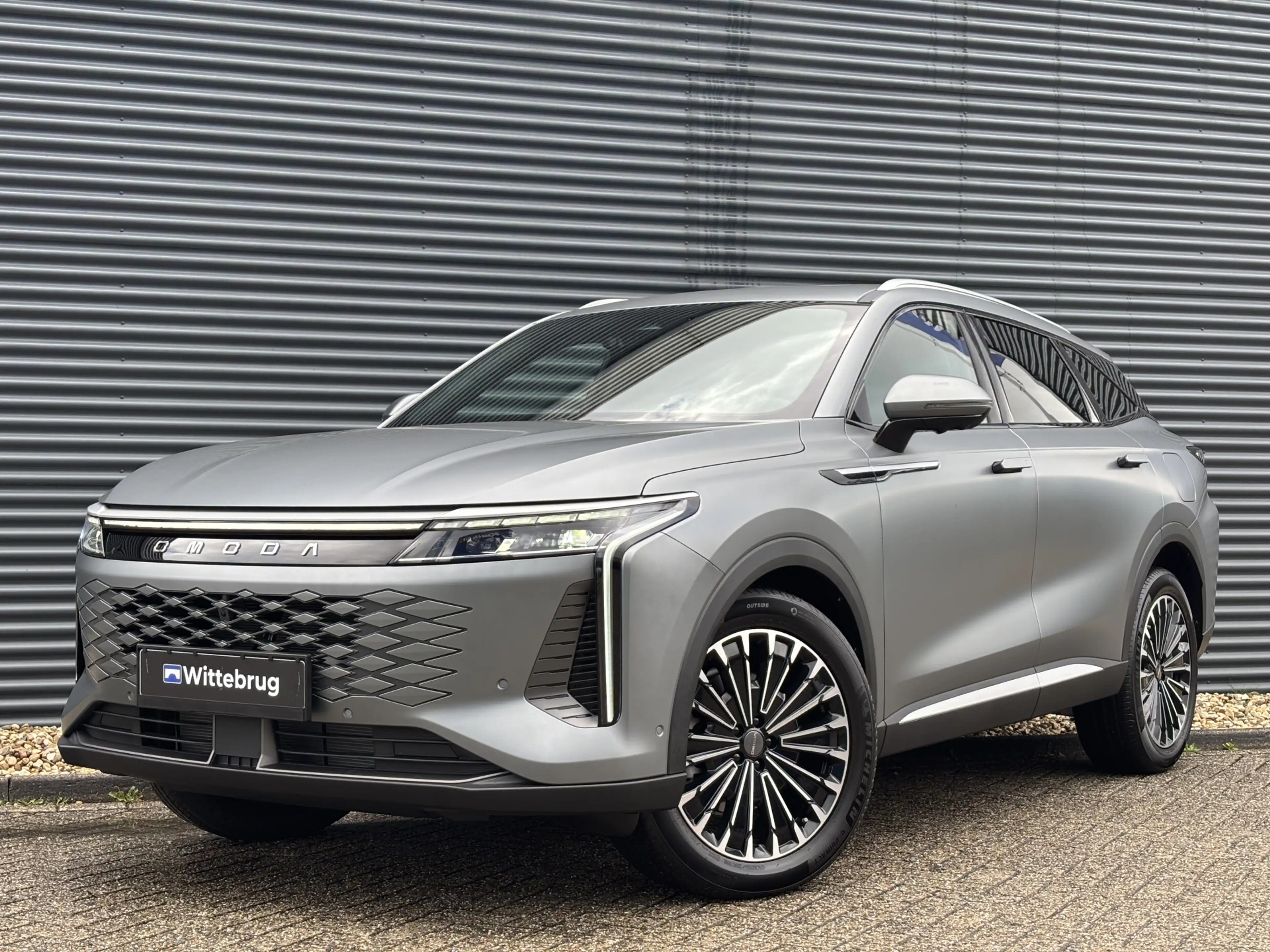 Omoda 9 Premium Plug-In Hybride Automaat met 1100 km Range — photo 12