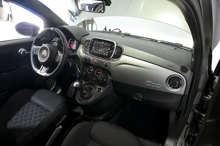 Abarth 500 2020, foto 21