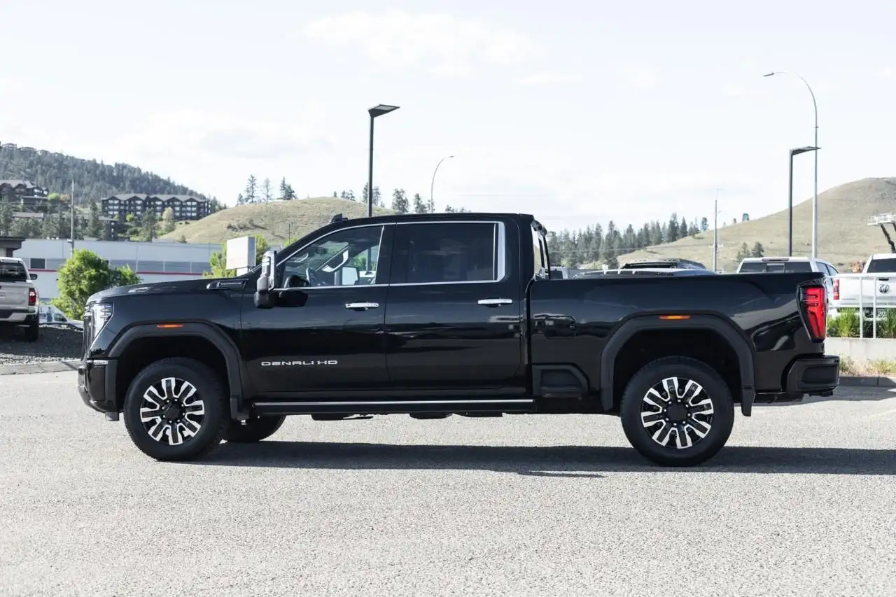 GMC Sierra 2500HD снимка GMC Sierra 2500HD