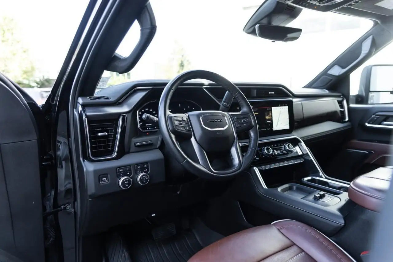 GMC Sierra 2500HD снимка GMC Sierra 2500HD