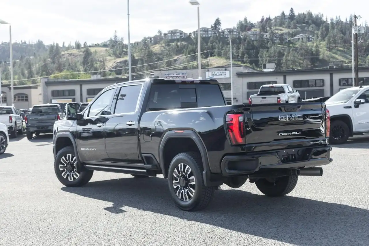 GMC Sierra 2500HD снимка GMC Sierra 2500HD