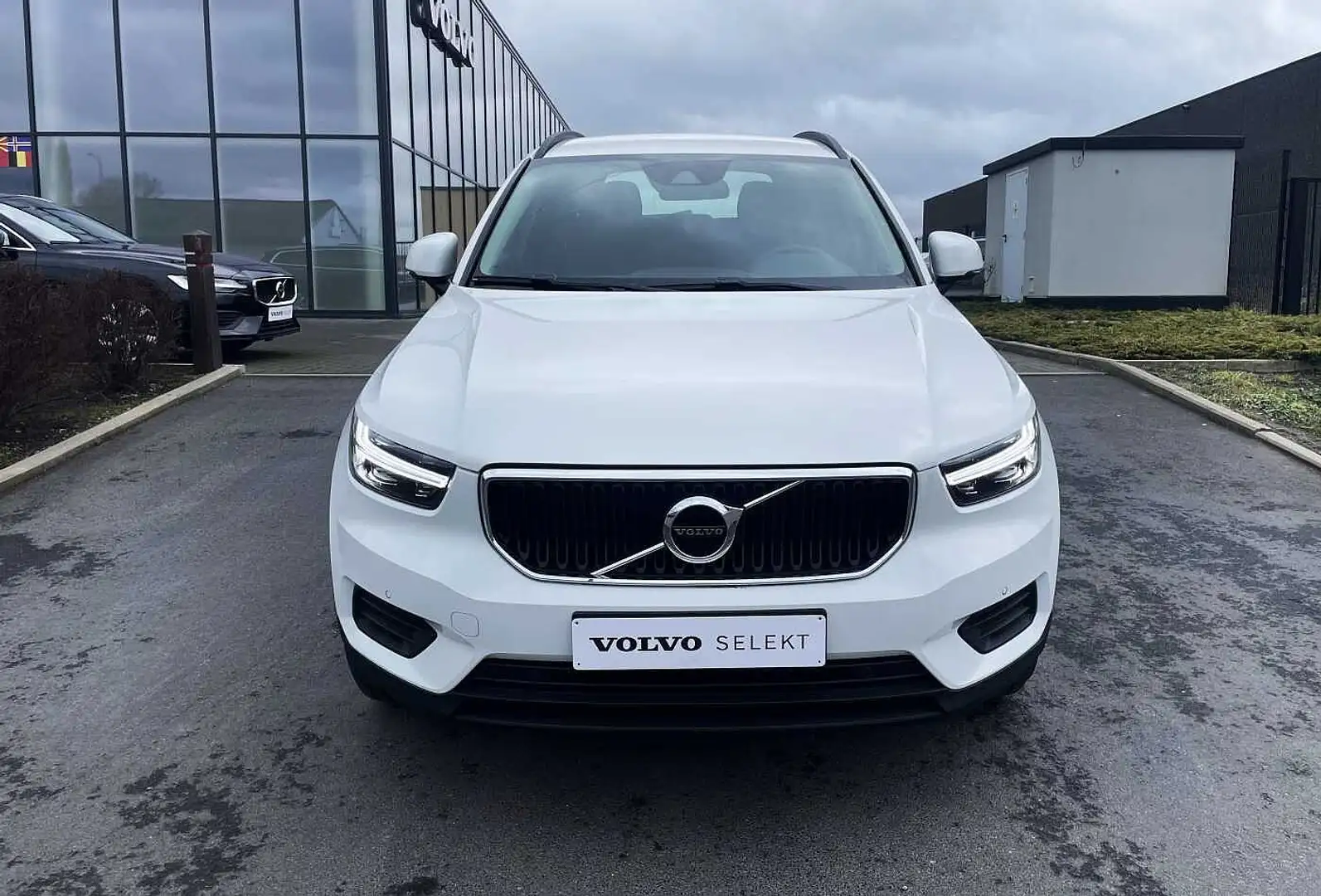Volvo XC40 T2 Automatique Wit - 2
