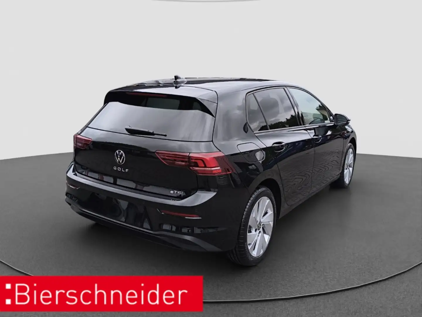 Volkswagen Golf 8 Lim. 1.5 eTSI DSG Goal 2-J-G ACC LED RFK Black - 2