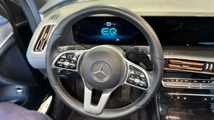 Mercedes-Benz EQC 400 4MATIC (2022-) 2022, foto 9