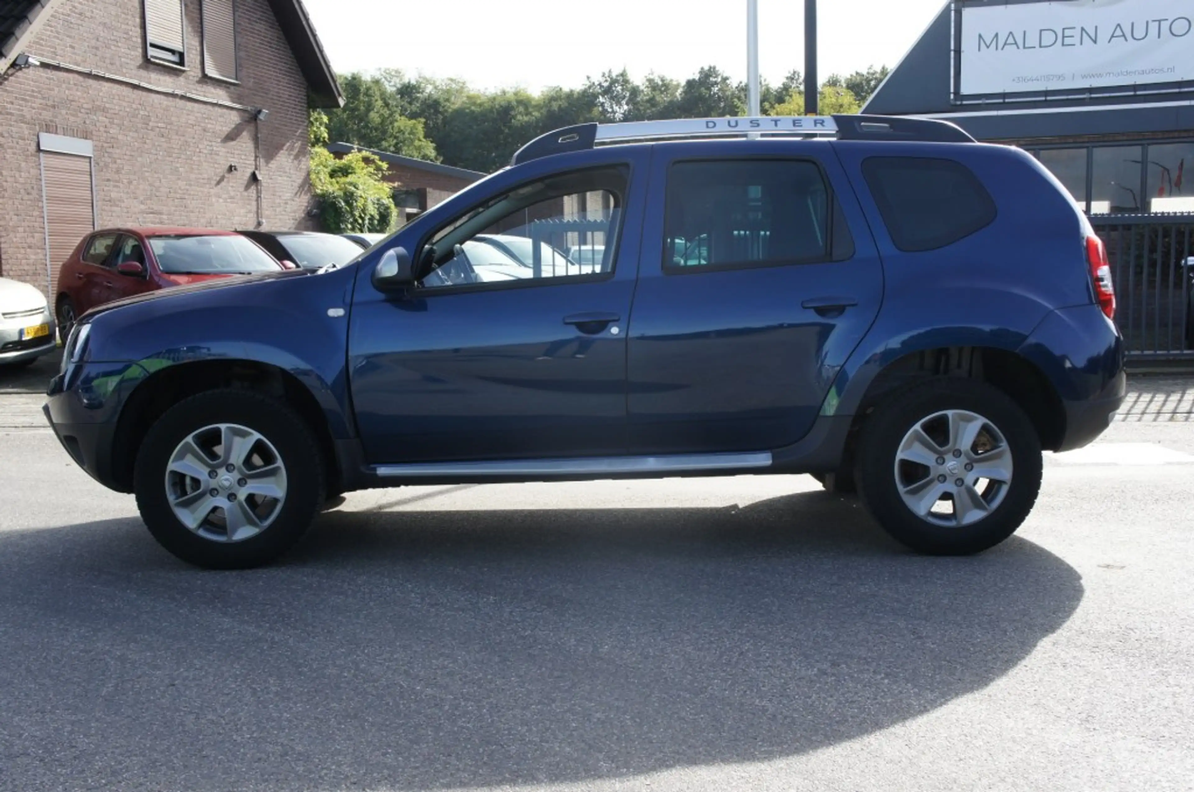 Dacia Duster 1.2 TCE 4X2 LAUREATE 1eEIG NAVI/CRUISE/PDC KEURIGE — photo 2
