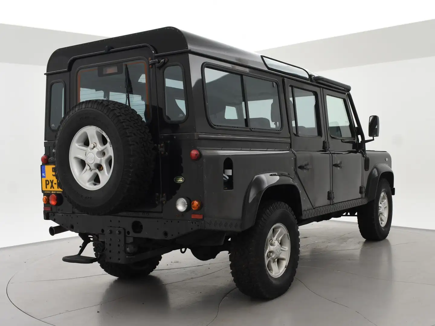 Land Rover Defender 2.5 TD5 110 SW G4 7-PERS YOUNGTIMER OPKNAPPER - VE Noir - 2