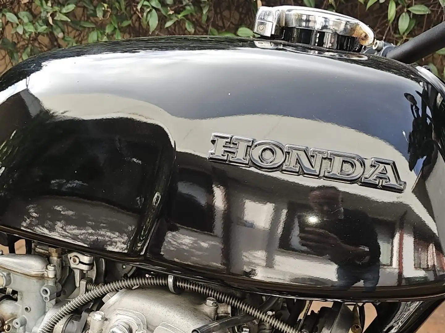 Honda CB 400 F Schwarz - 2