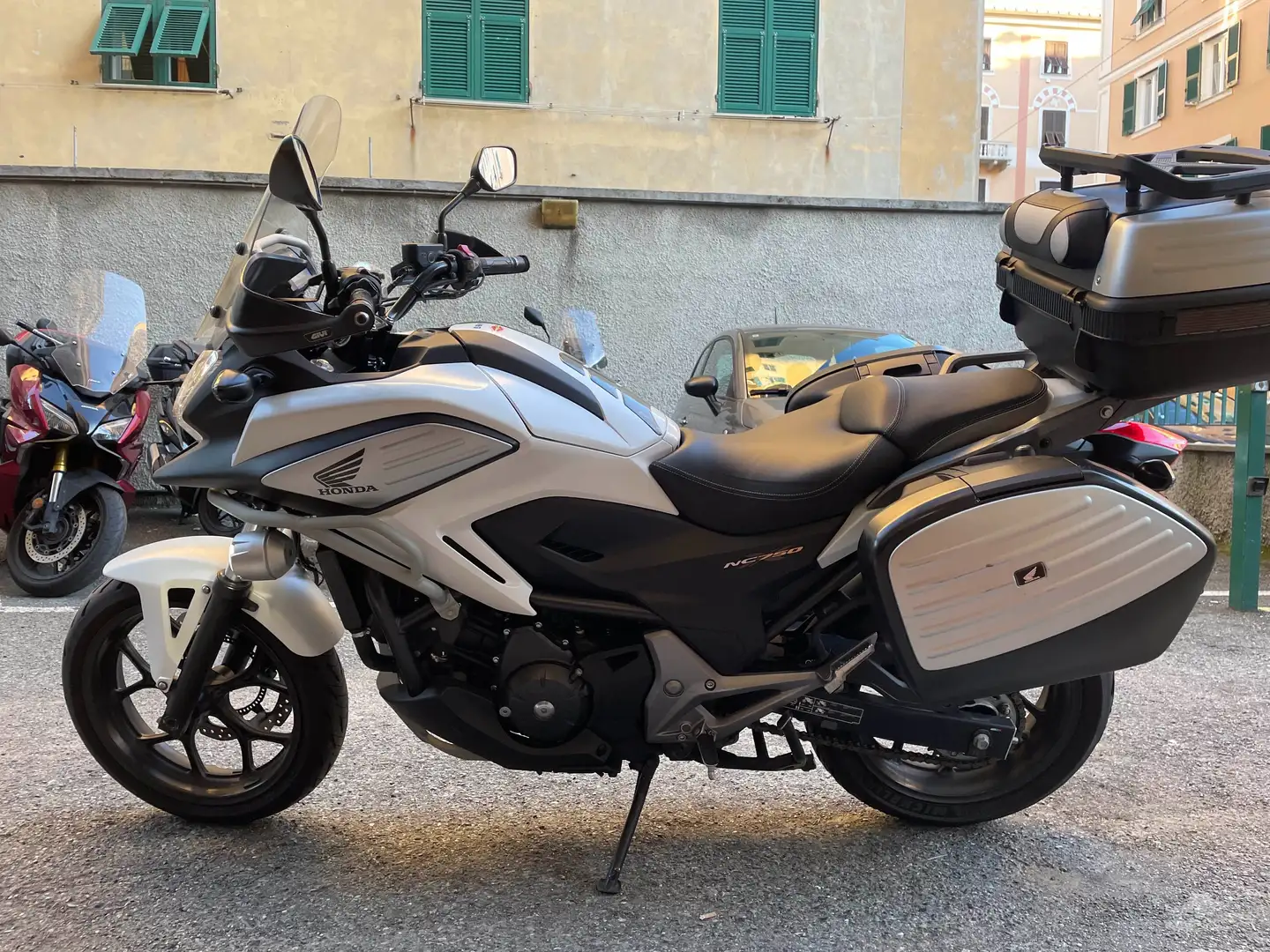 Honda NC 750 X DCT ABS Bianco - 2