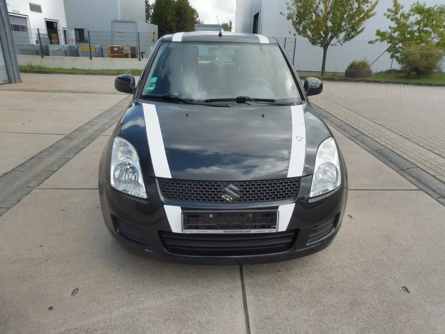 Suzuki Swift 1.3 Club 3-türig Euro 4 Schwarz - 2