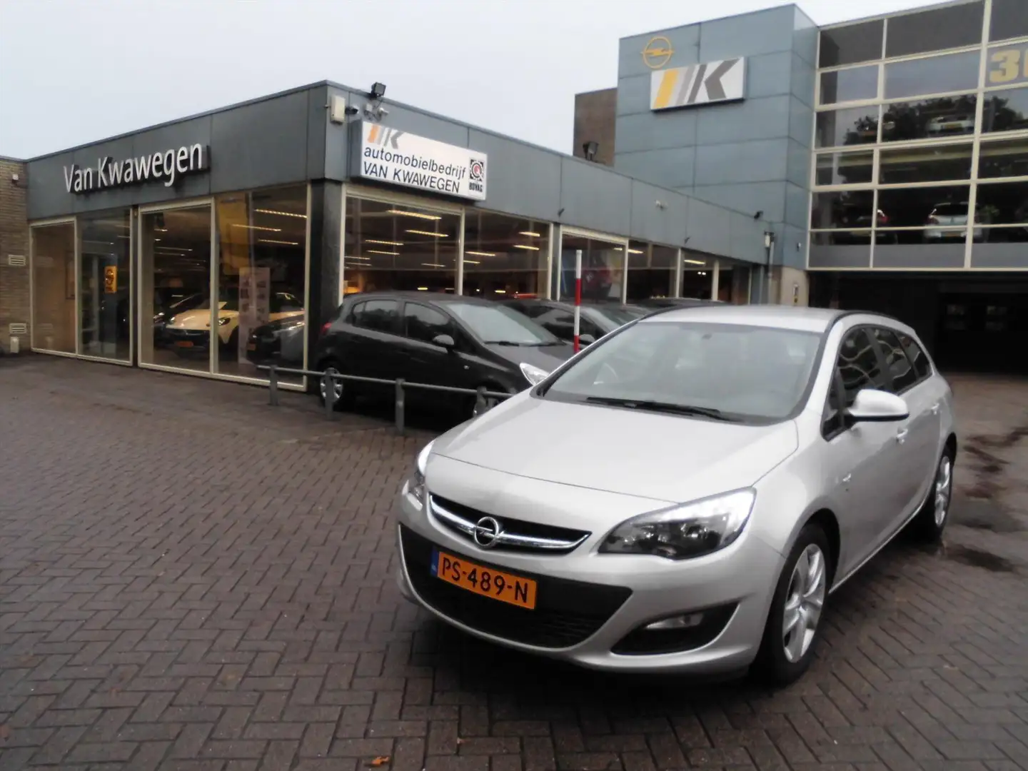 Opel Astra 1.7 CDTI DESIGN EDITION Gris - 1