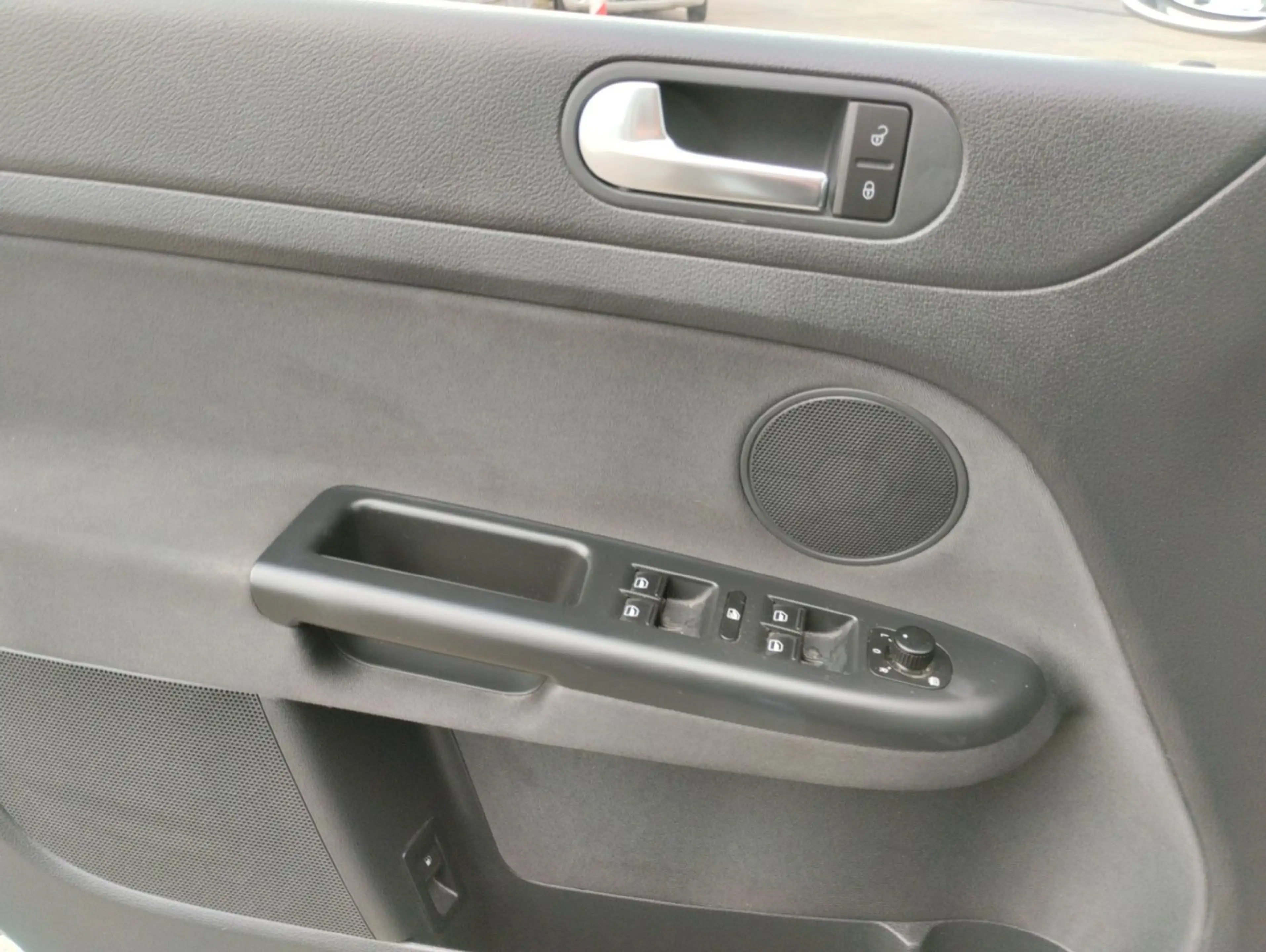 Volkswagen Golf Plus VI Comfortline DSG — photo 11